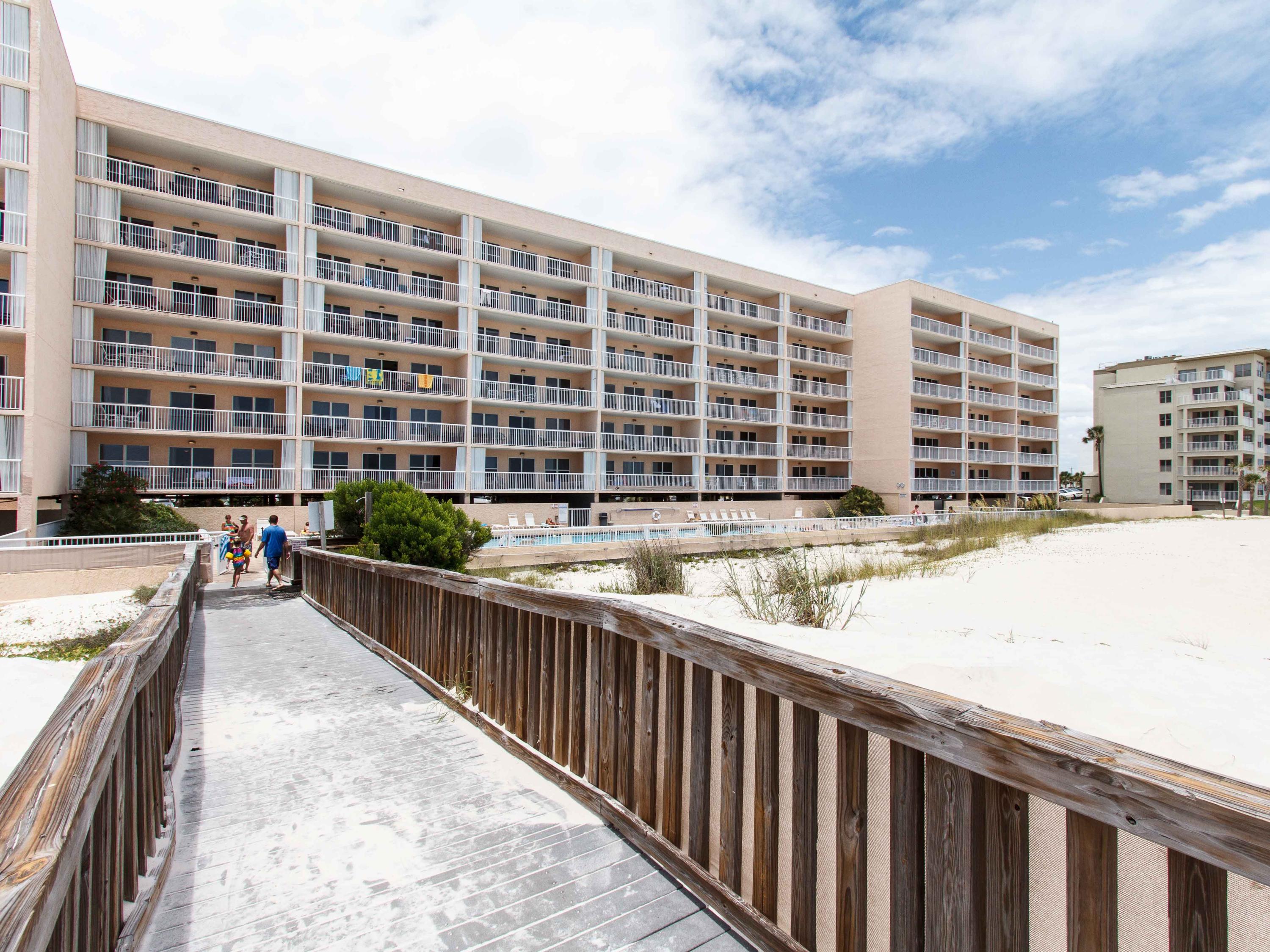 ISLANDER BEACH RESORT PH 2 - Residential