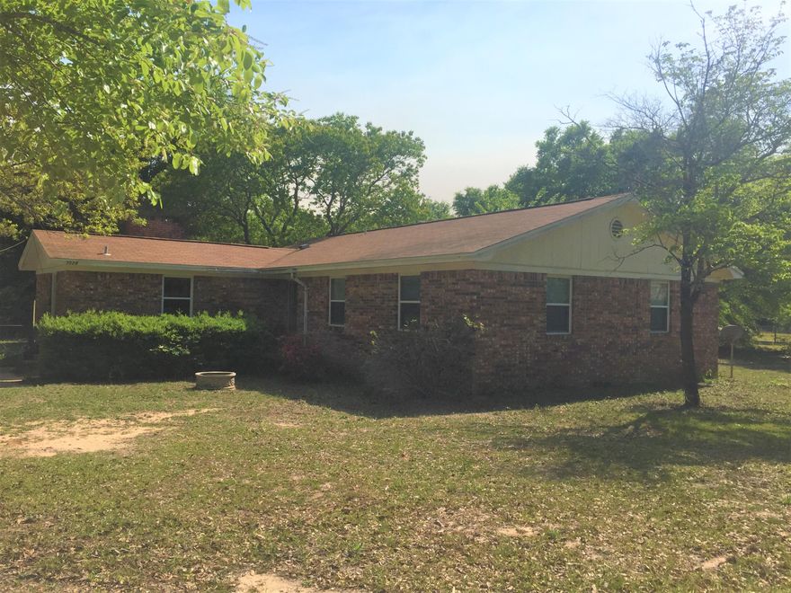 Lots of room. This 3 bedroom 2 bath,1575sf home boasts a large brick fireplace in the living room and large master suite with bath. Home has a cozy kitchen/Dining area with bay window, a formal dining area, ceramic tile, play yard for the kids or grand kids, and indoor laundry. This property is on 2.5 acres in the country and very little traffic. Great starter home for a growing family!! PET FRIENDLY!! CALL TODAY!