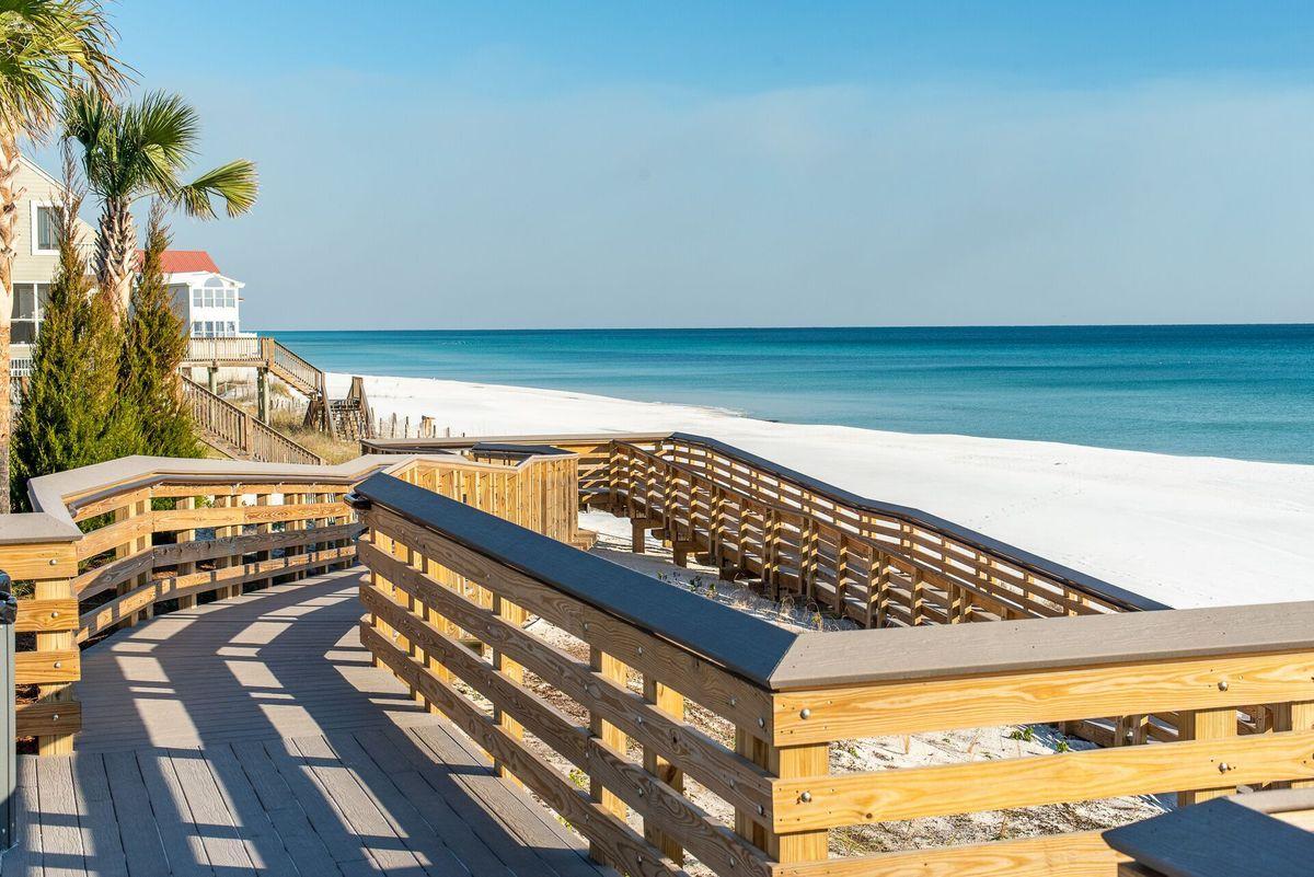 SERENITY AT DUNE ALLEN - Residential