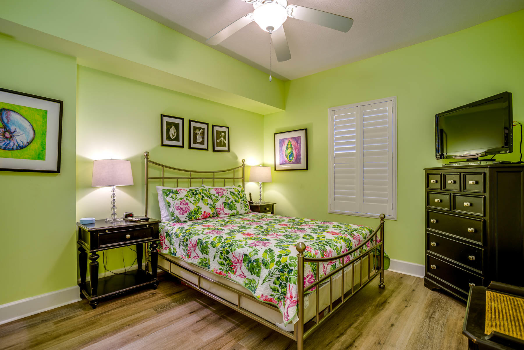 SUNRISE BEACH - Residential