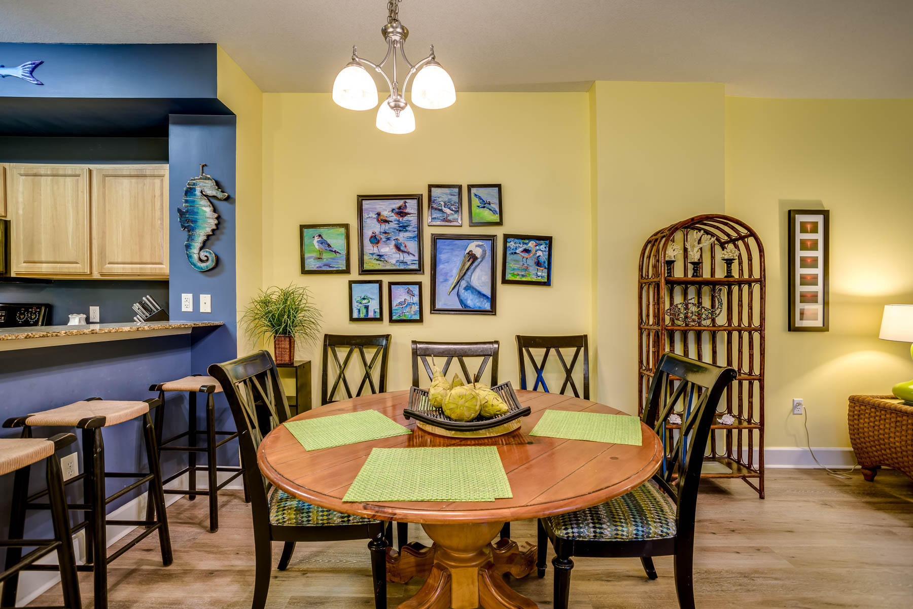 SUNRISE BEACH - Residential