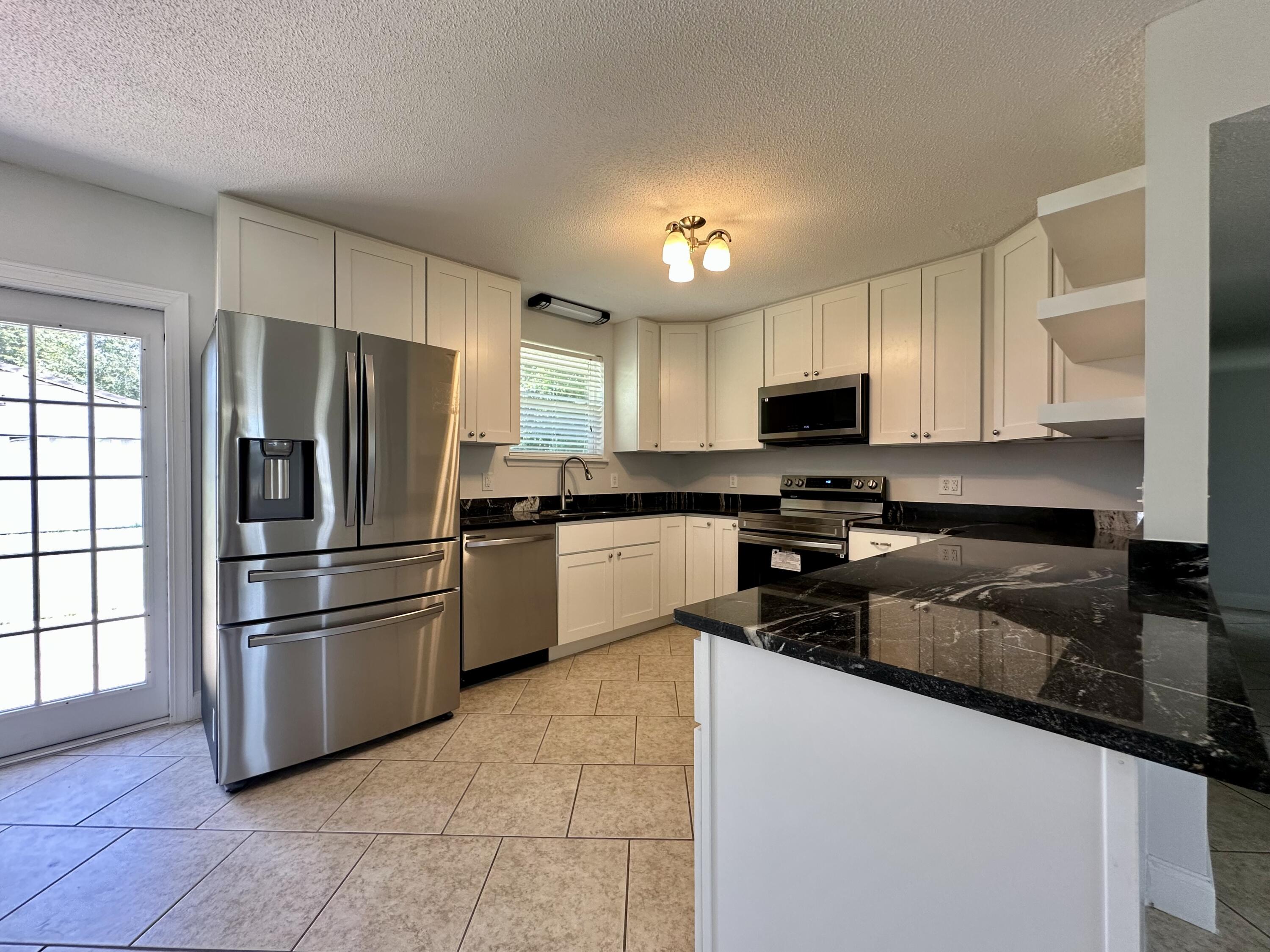 BAY COUNTRY ESTATES - Residential