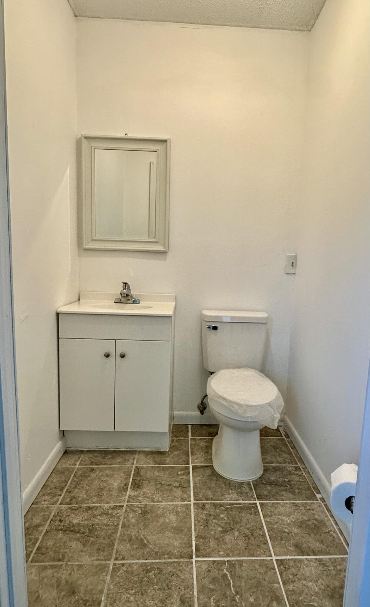 BAY COUNTRY ESTATES - Residential
