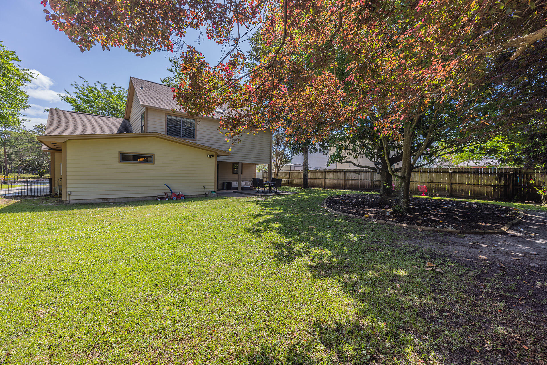 KELL-AIRE GARDENS - Residential