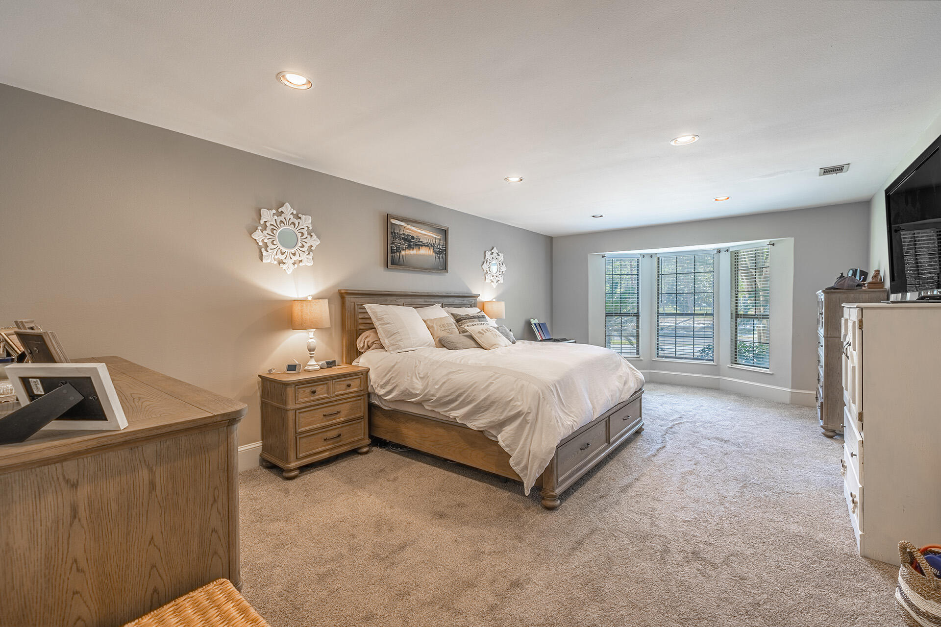 KELL-AIRE GARDENS - Residential