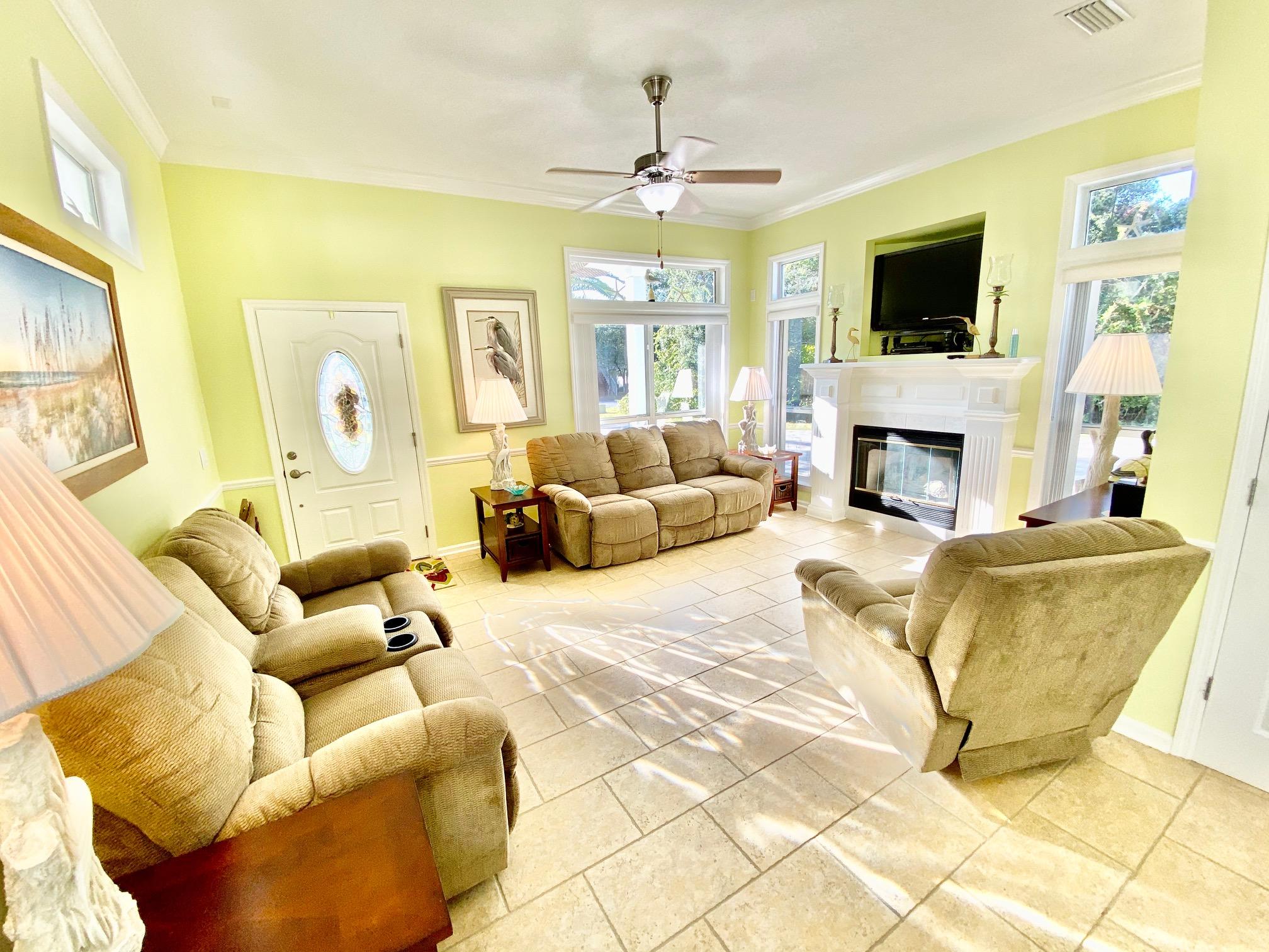 WHITES GULFVIEW ESTATES - Residential