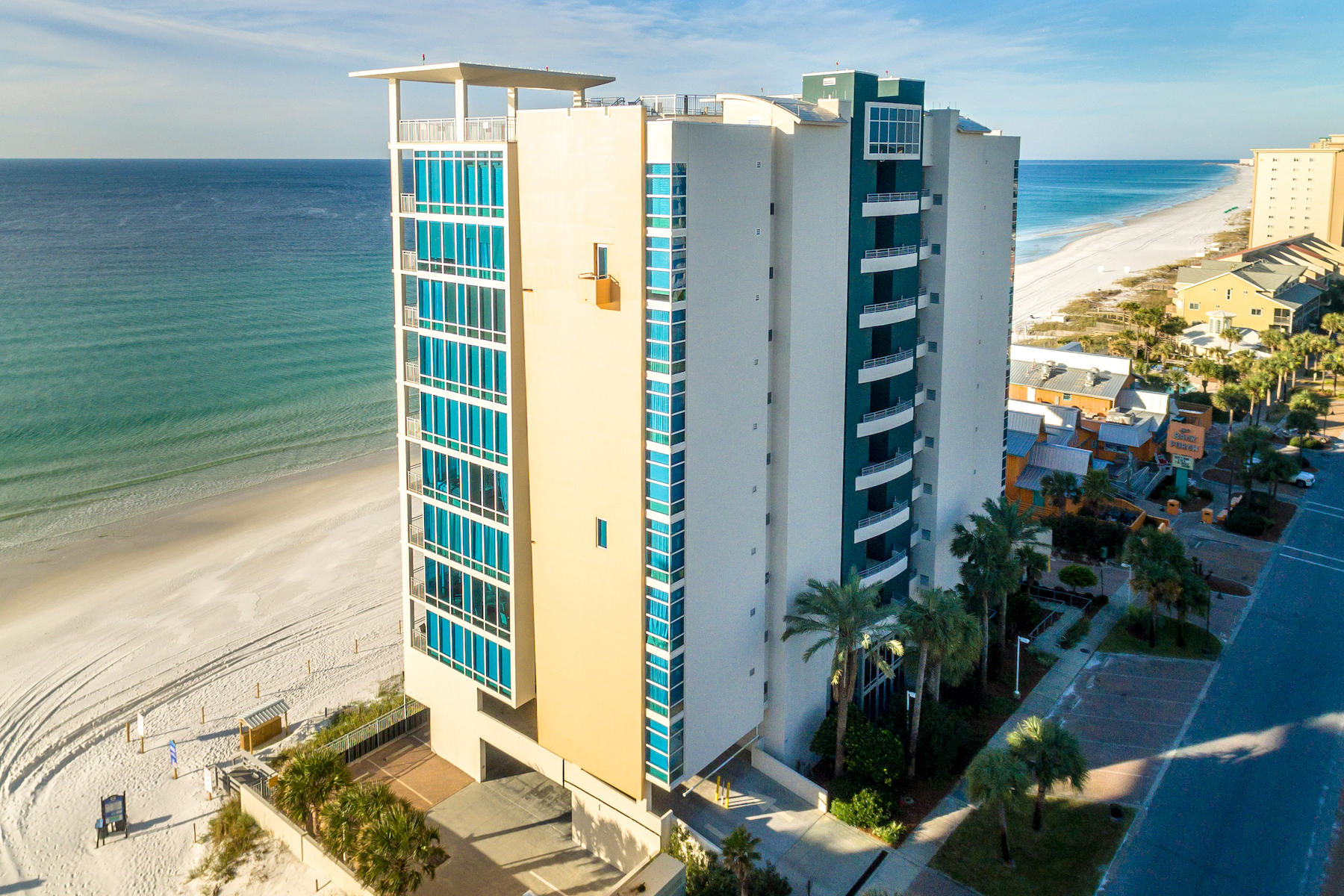 SIGNATURE BEACH - Residential