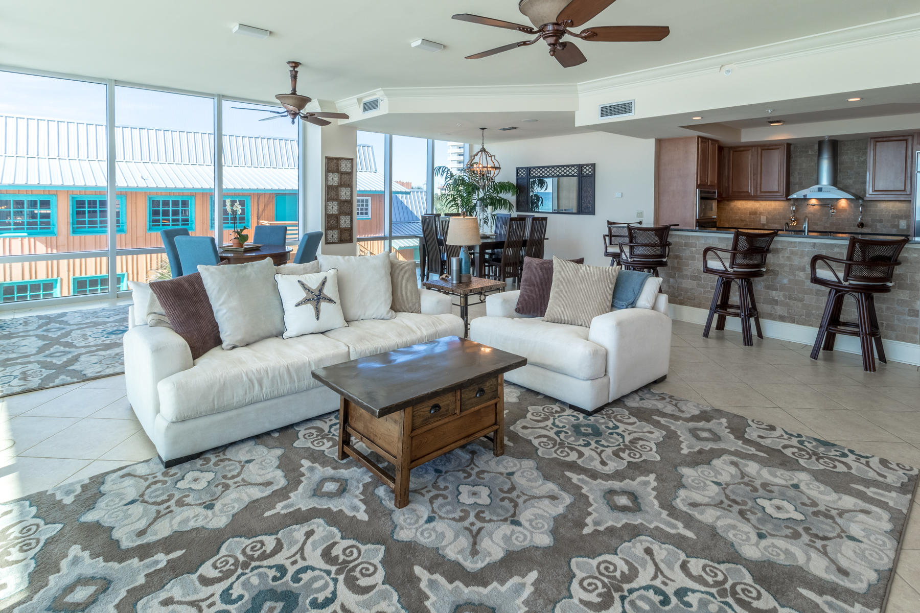 SIGNATURE BEACH - Residential