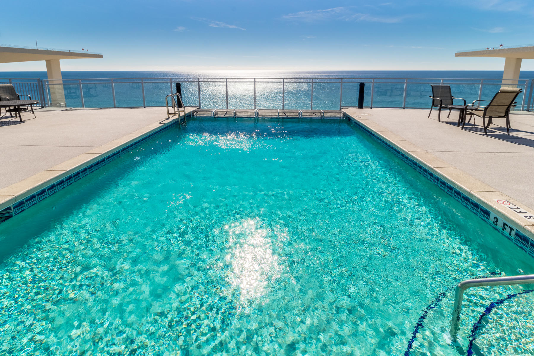 SIGNATURE BEACH - Residential