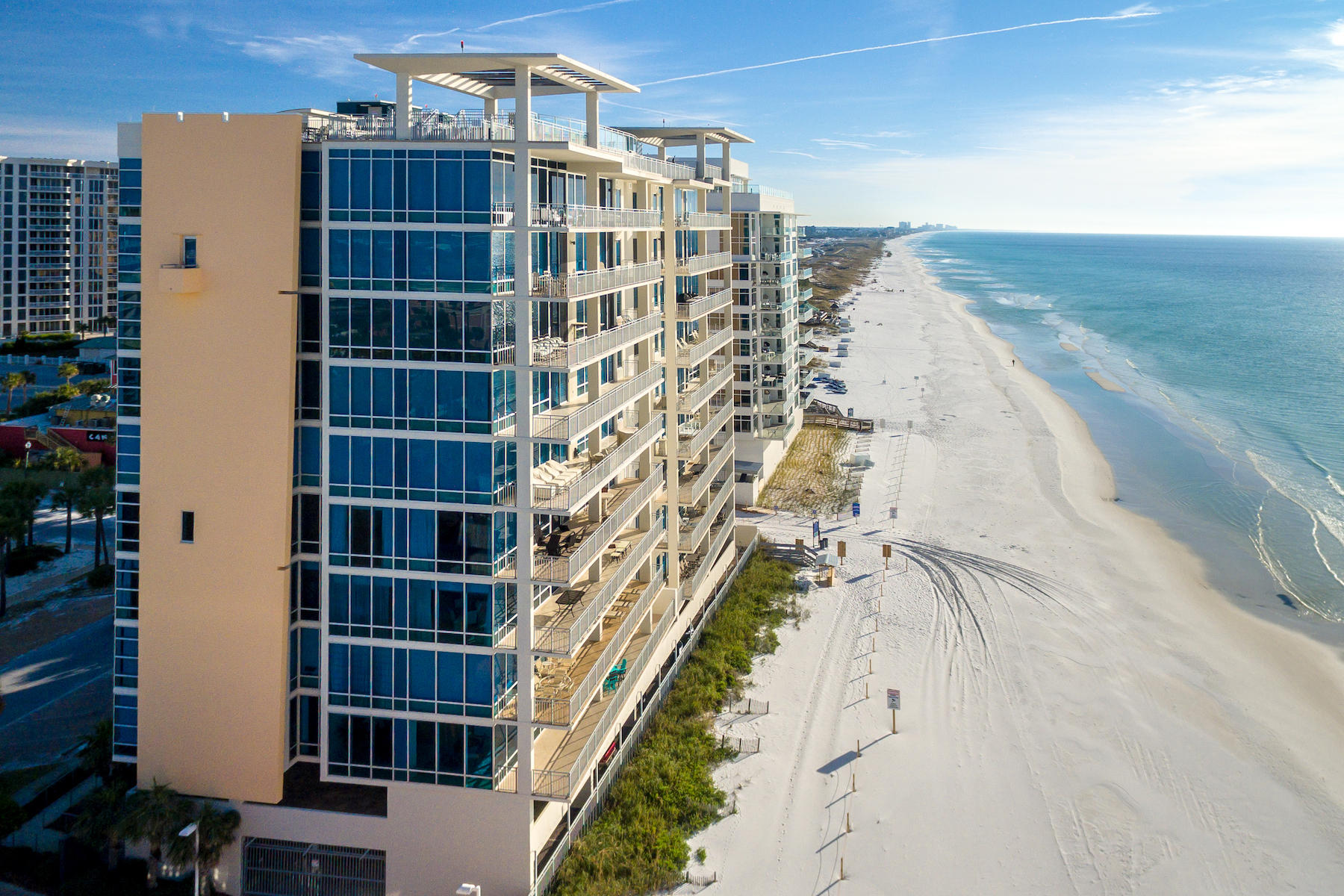 SIGNATURE BEACH - Residential