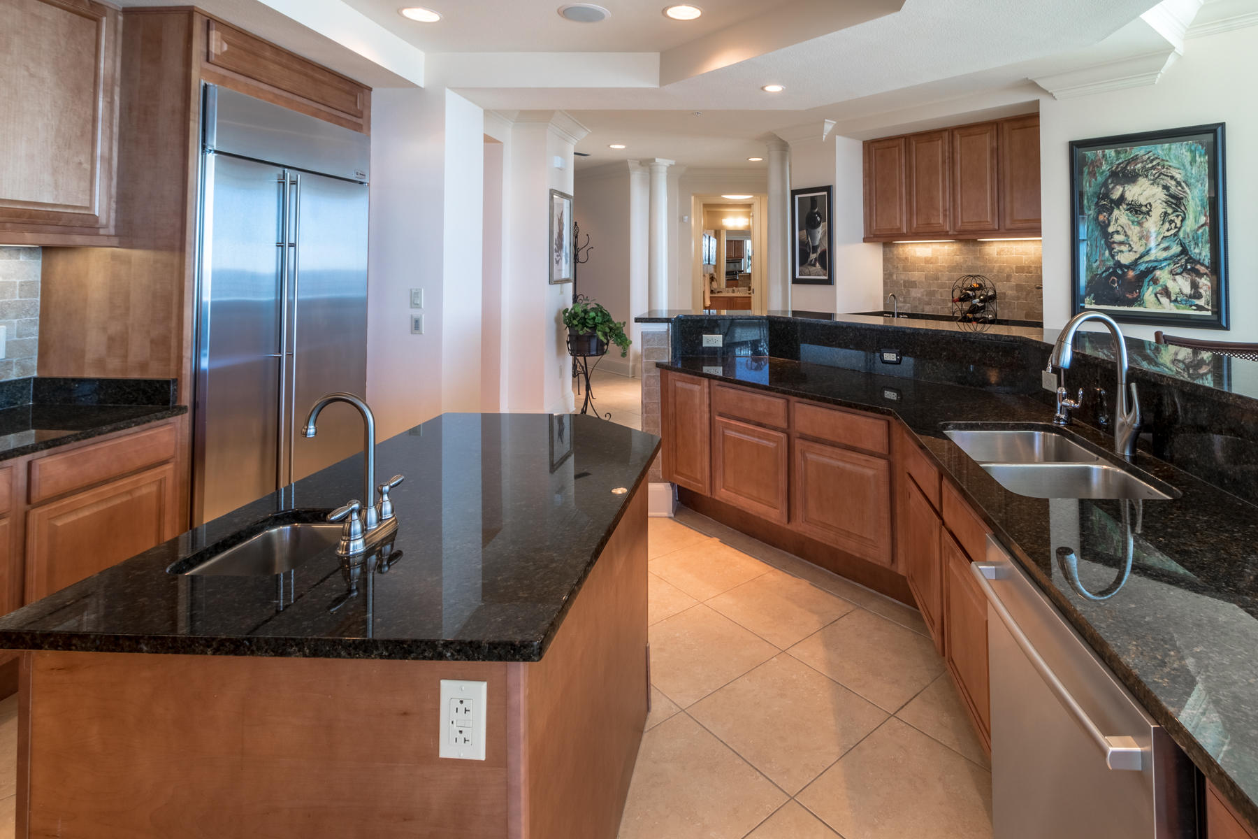 SIGNATURE BEACH - Residential