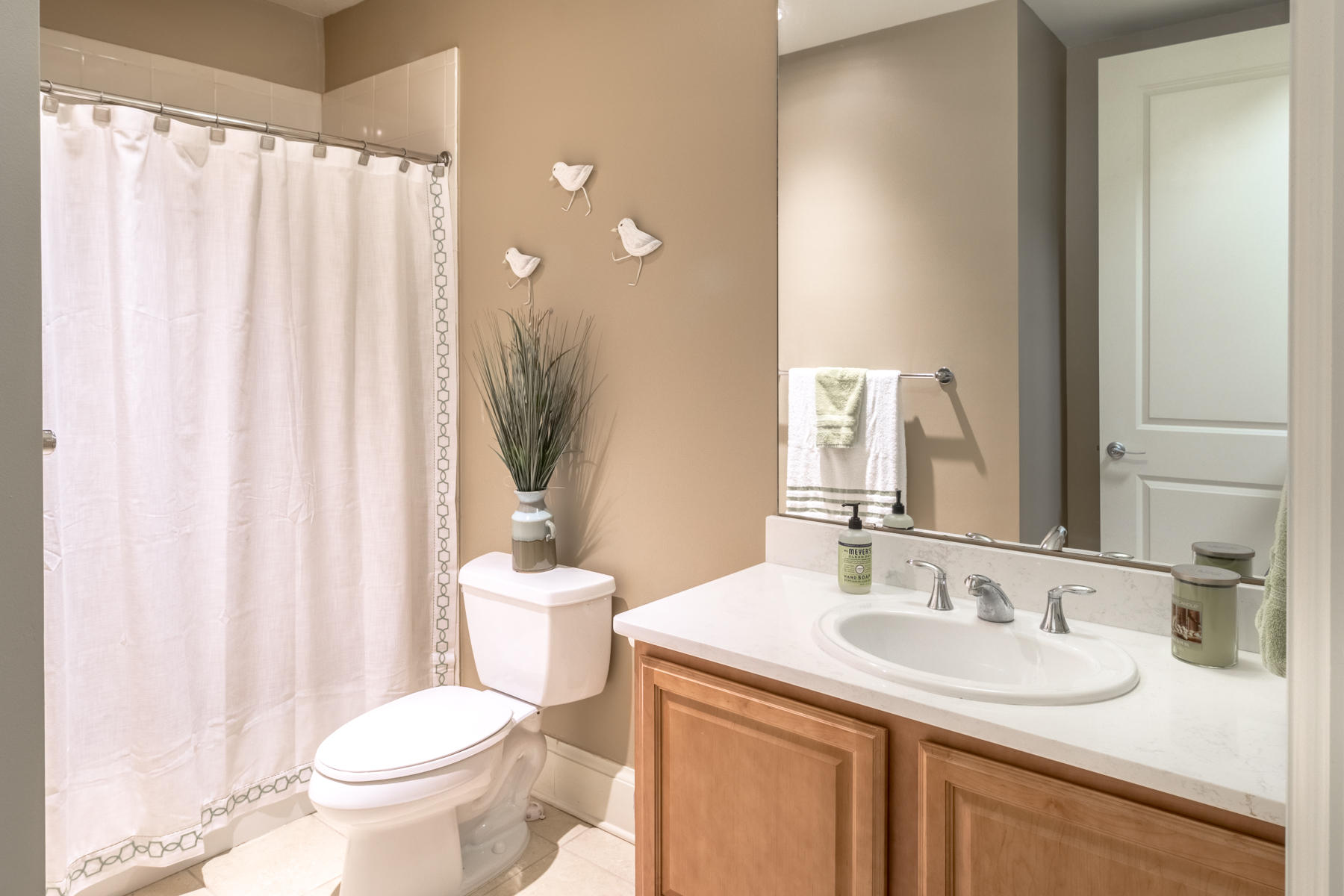 SIGNATURE BEACH - Residential