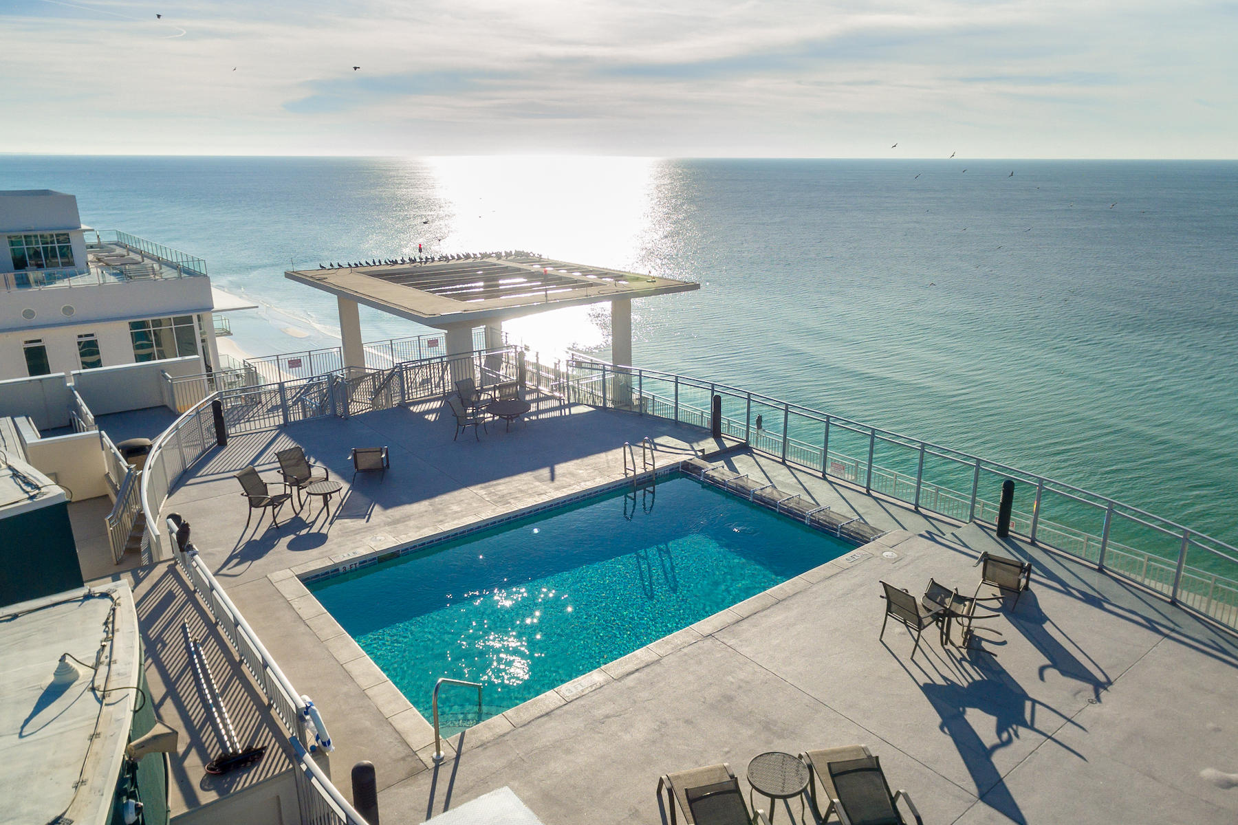 SIGNATURE BEACH - Residential