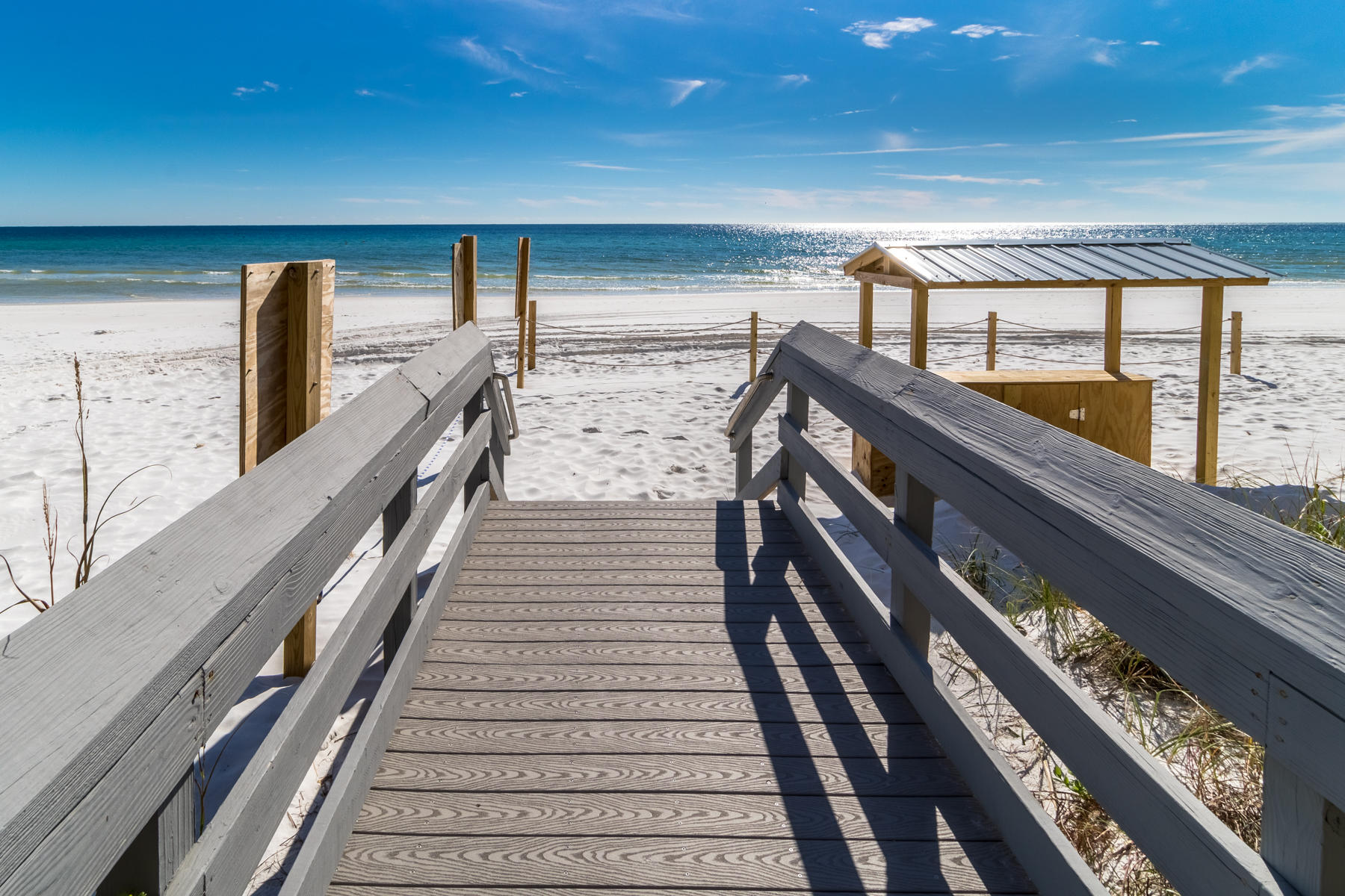 SIGNATURE BEACH - Residential