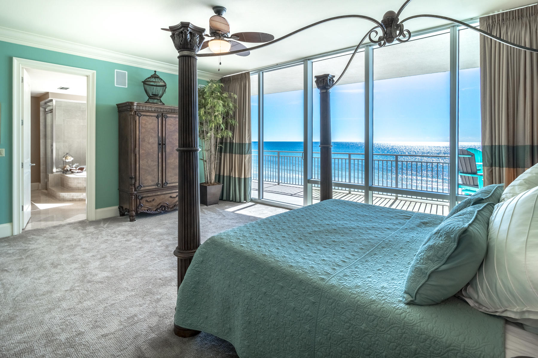 SIGNATURE BEACH - Residential