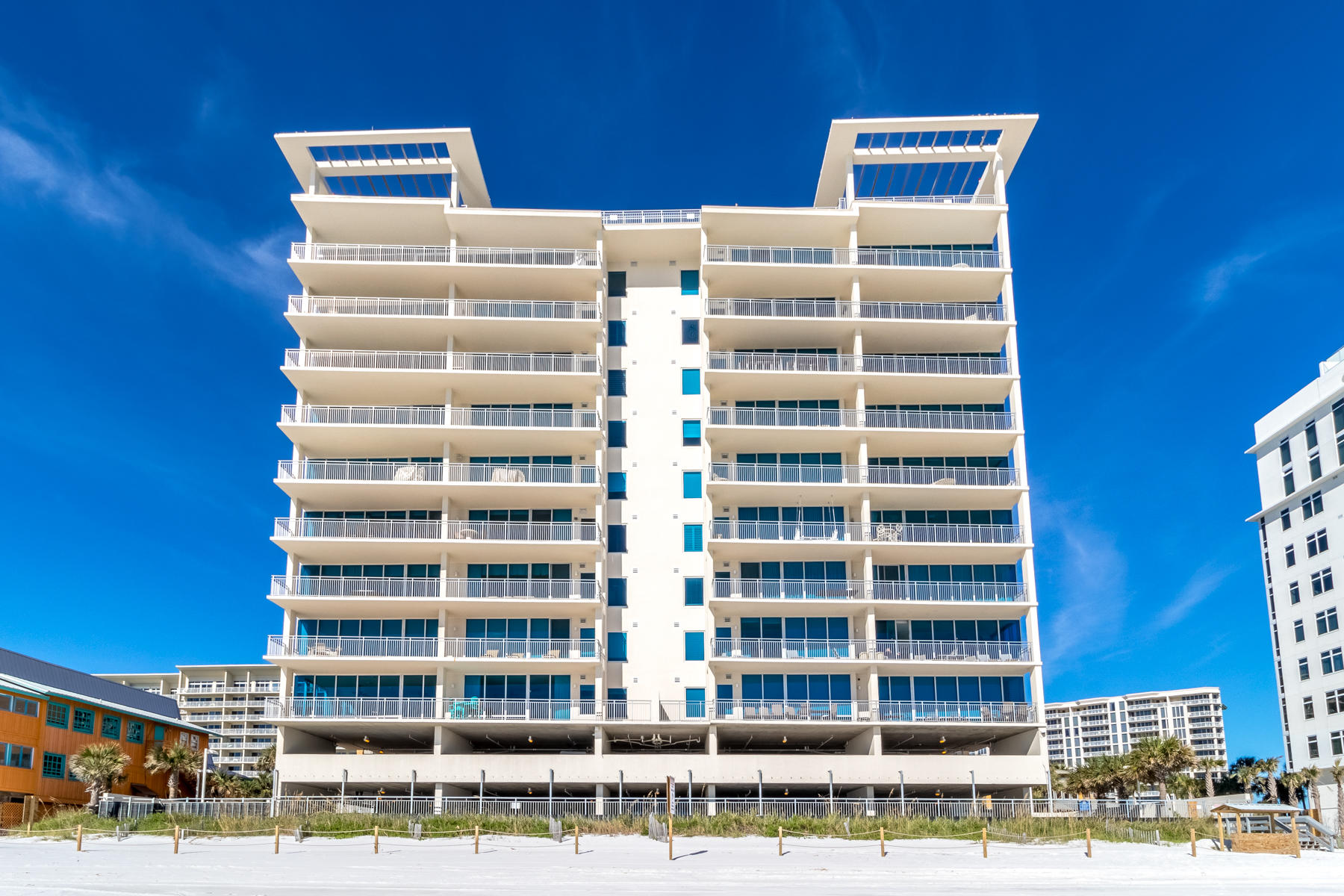 SIGNATURE BEACH - Residential