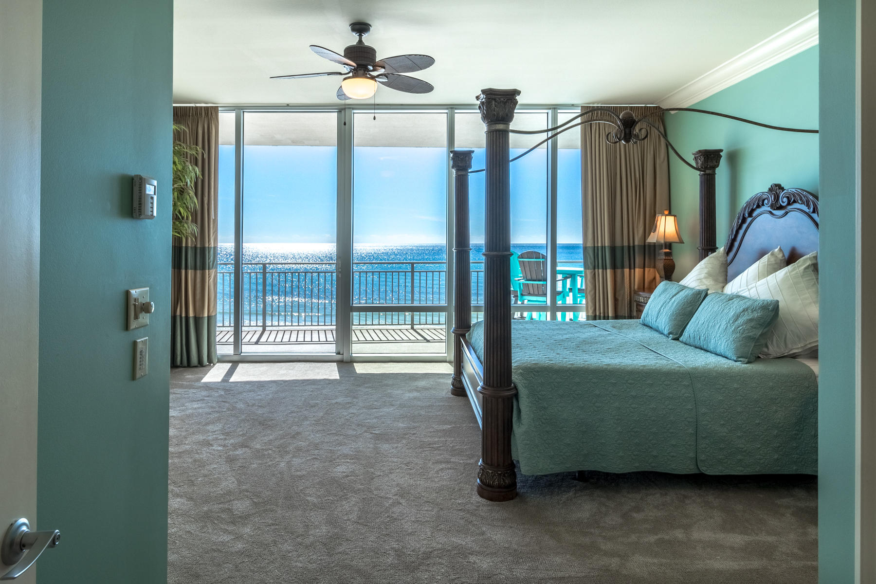 SIGNATURE BEACH - Residential