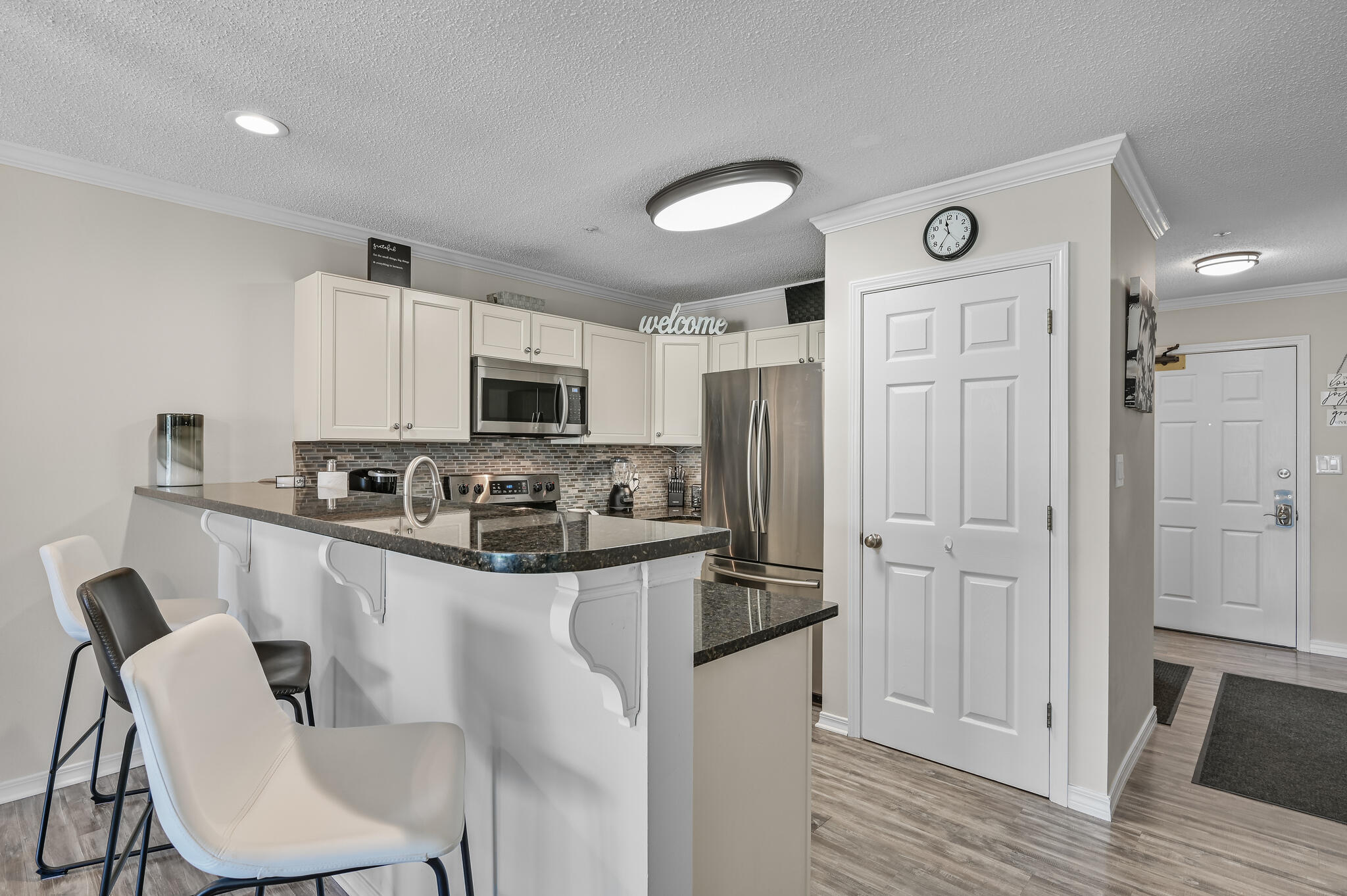 MARAVILLA CONDO 1 - Residential