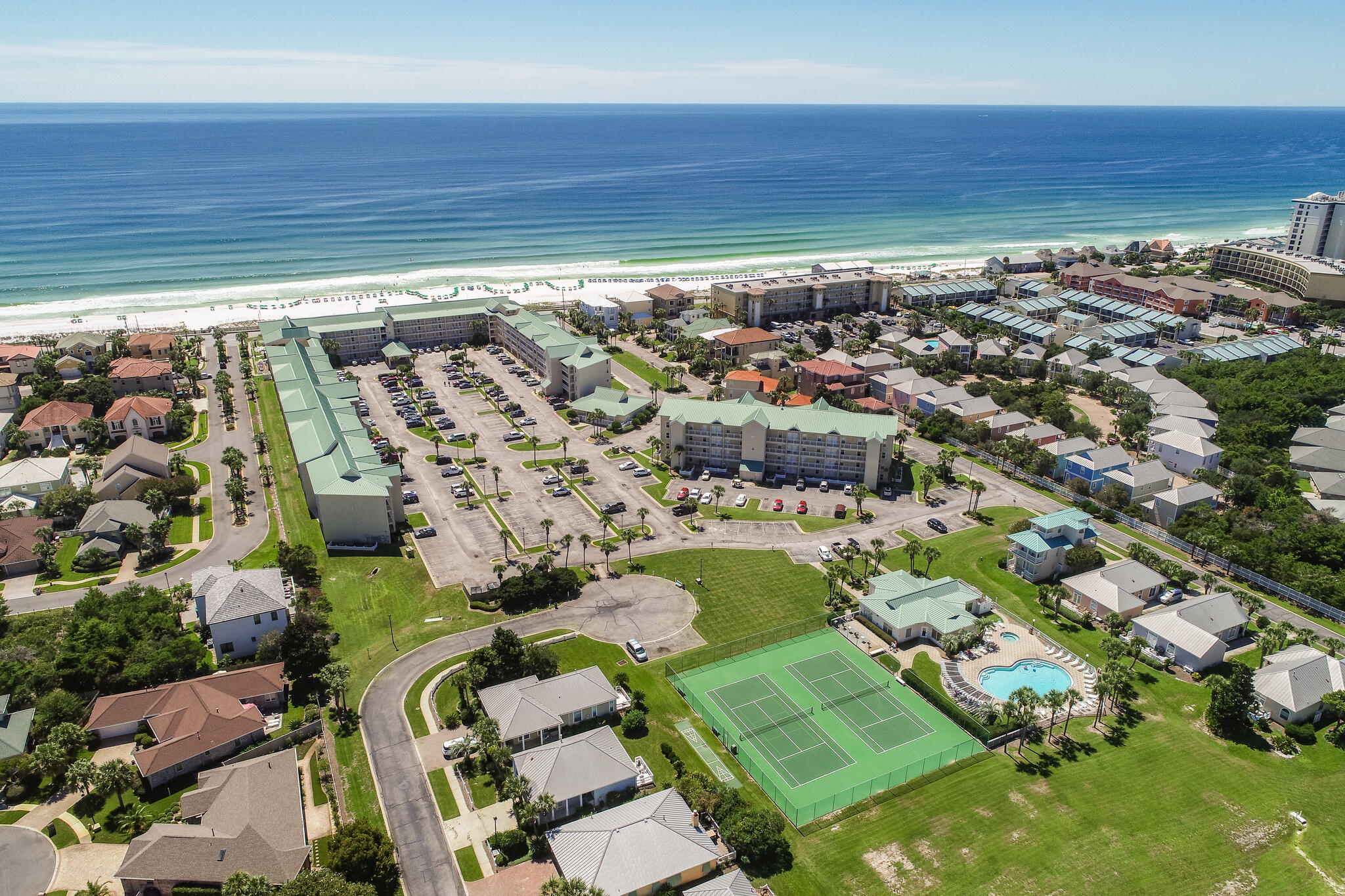 MARAVILLA CONDO 1 - Residential