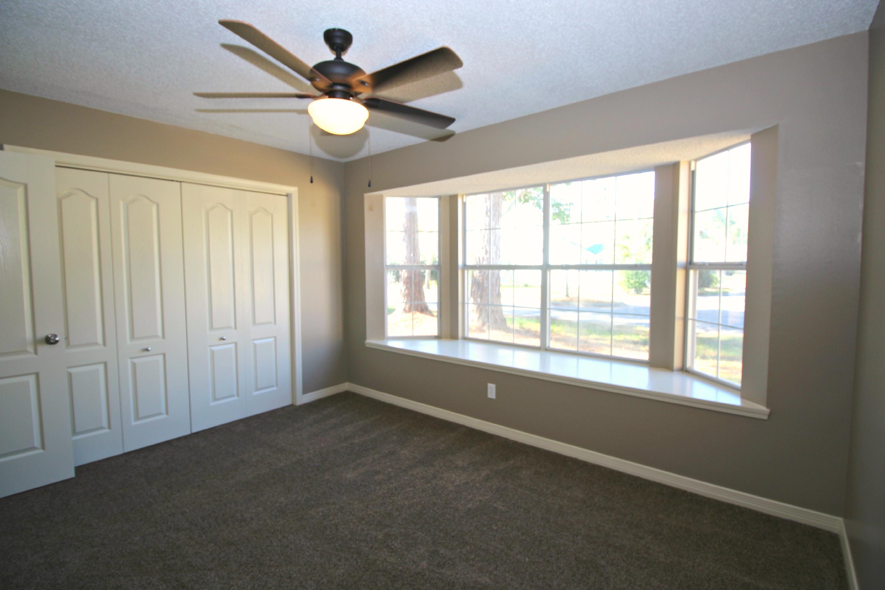 LAKE CHARLESTON - Residential