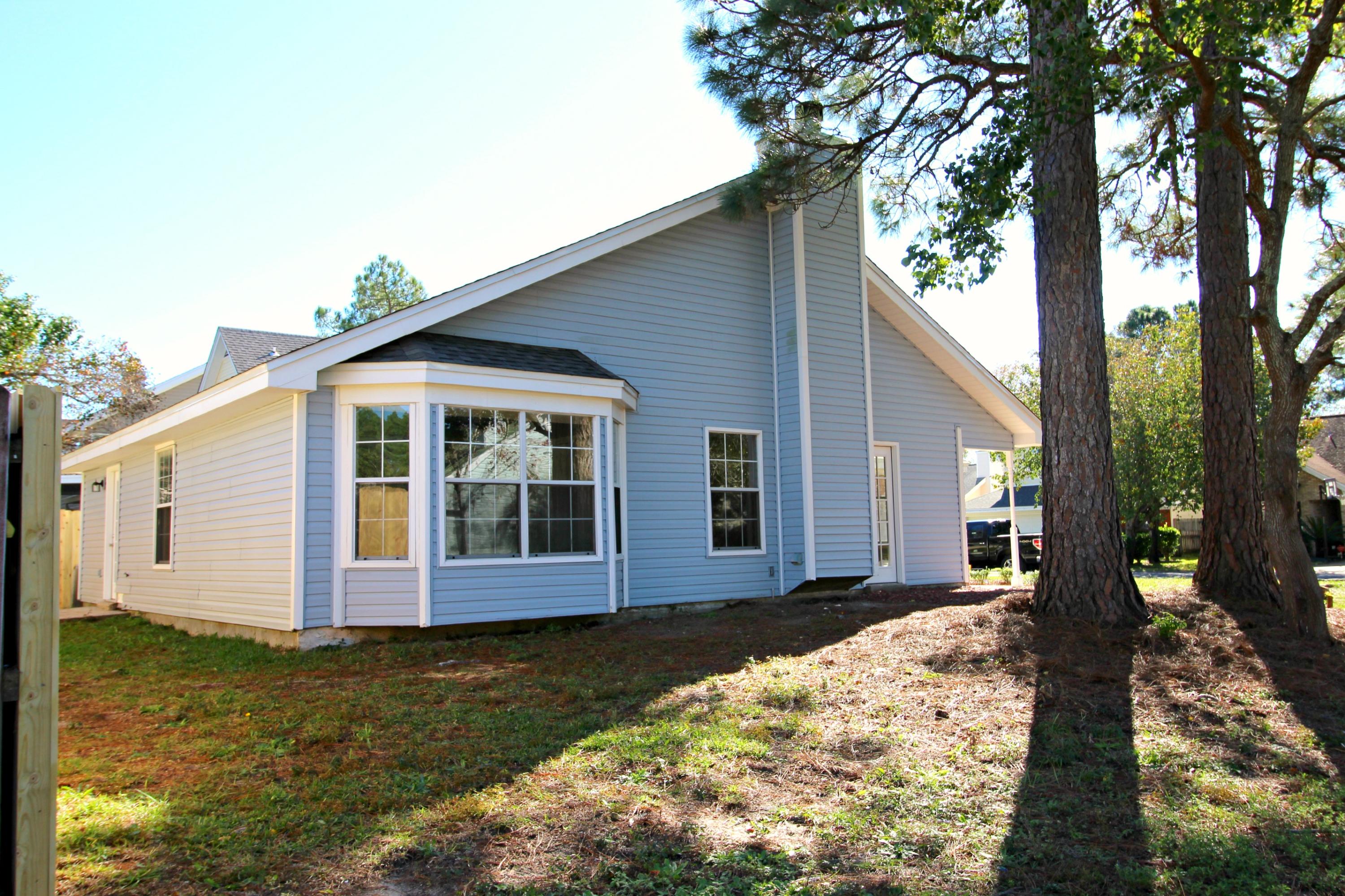 LAKE CHARLESTON - Residential