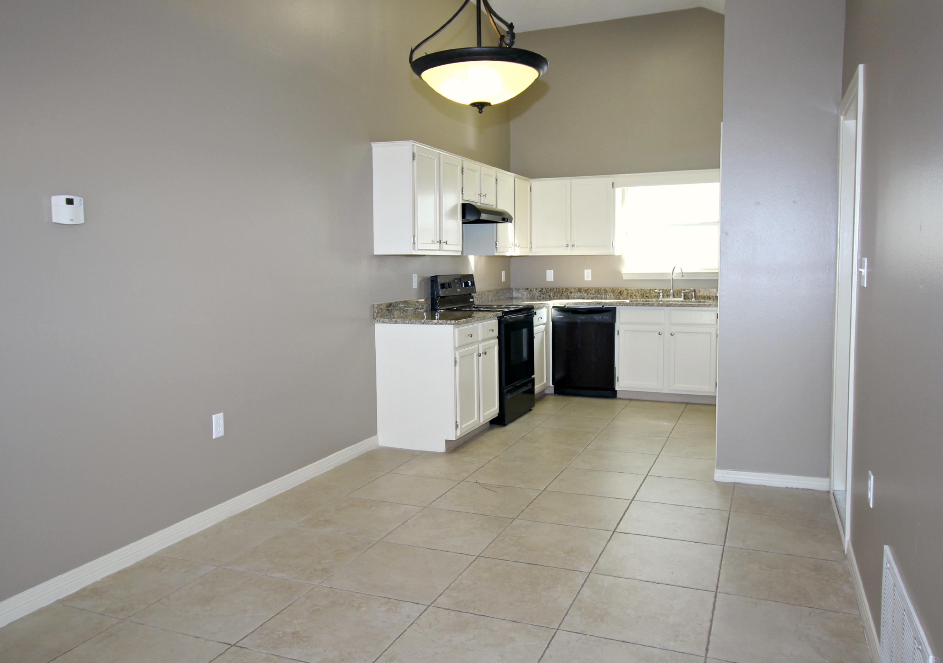 LAKE CHARLESTON - Residential