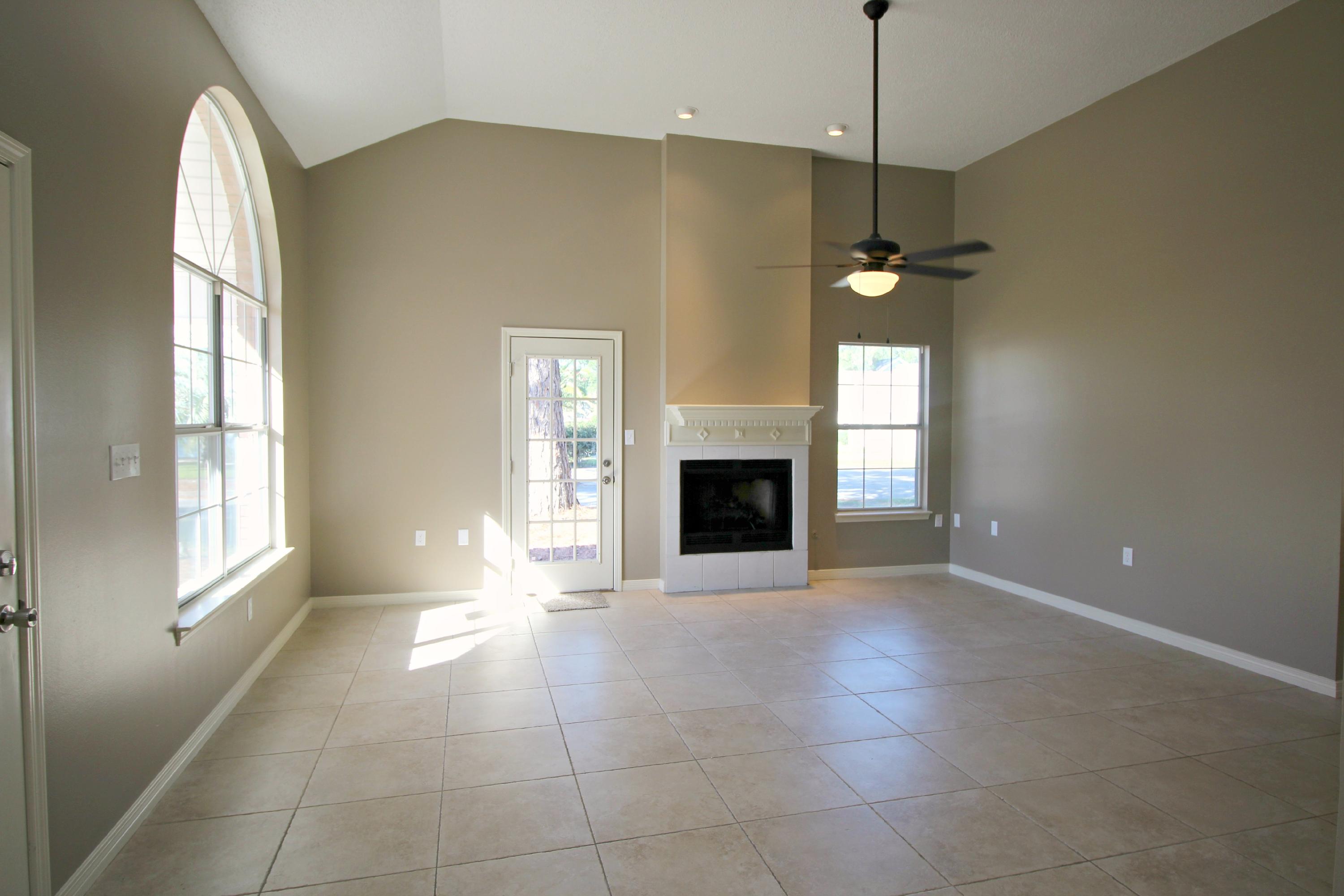 LAKE CHARLESTON - Residential