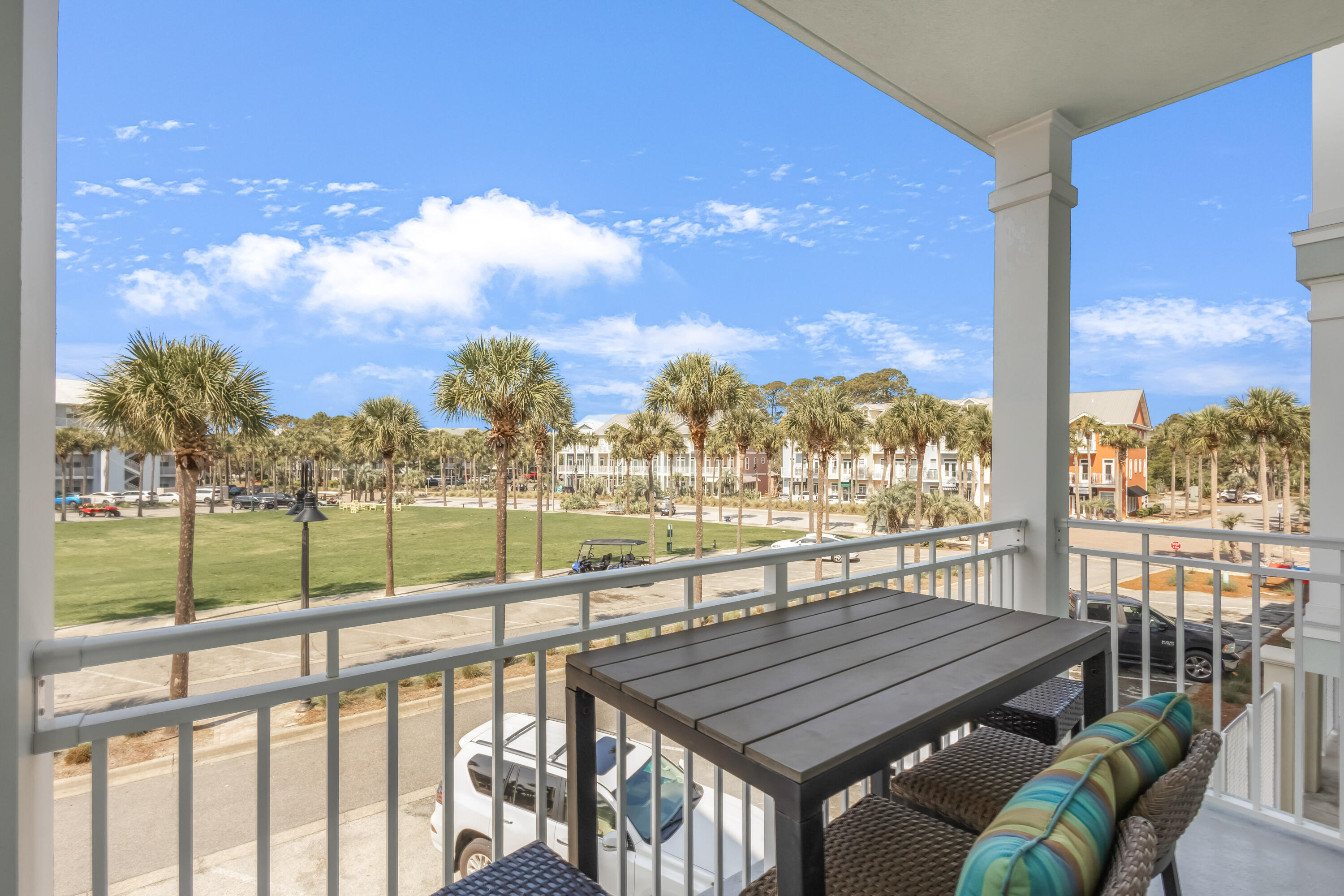 GULF PLACE RESIDENCES - Residential