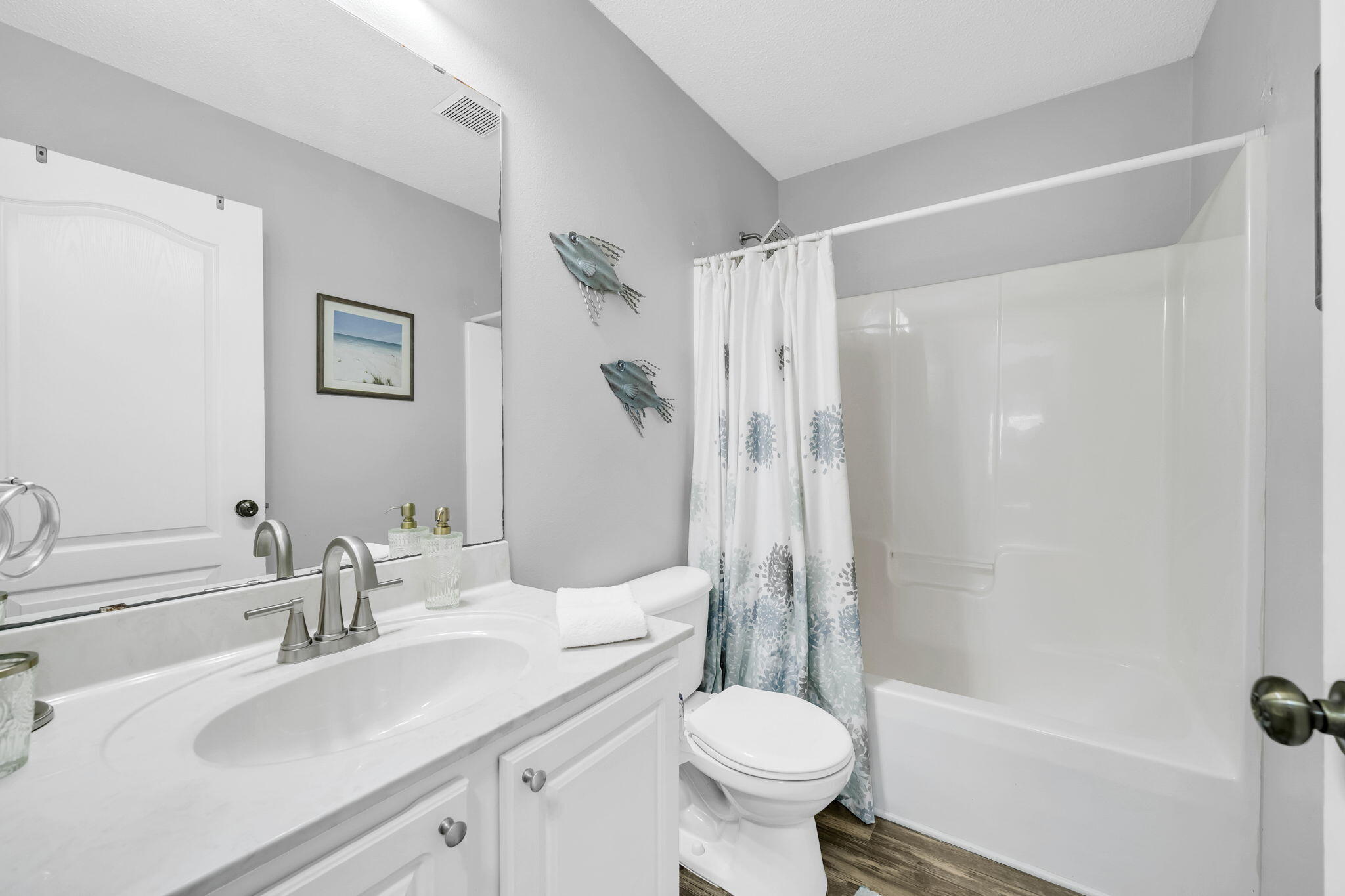 PARADISE RETREAT - Residential