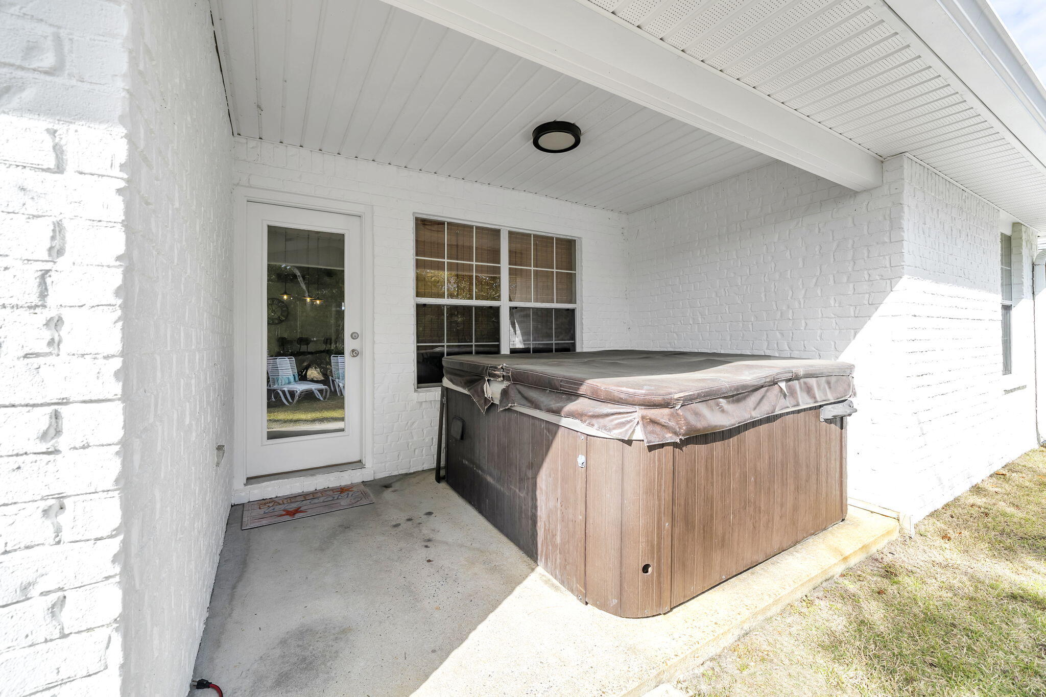 PARADISE RETREAT - Residential