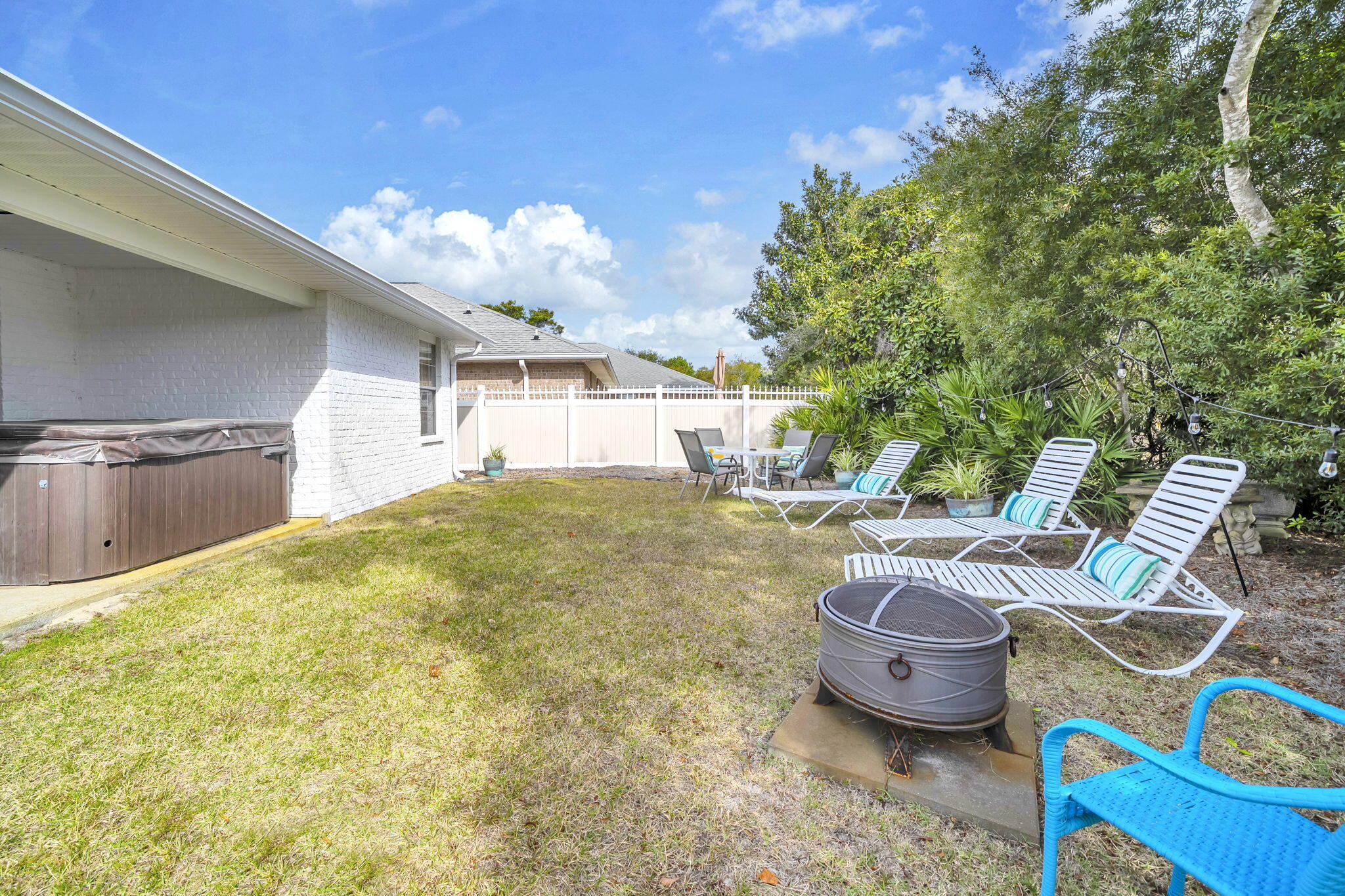 PARADISE RETREAT - Residential