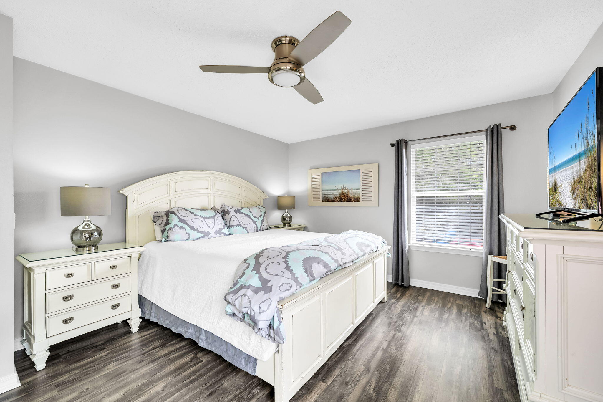 PARADISE RETREAT - Residential