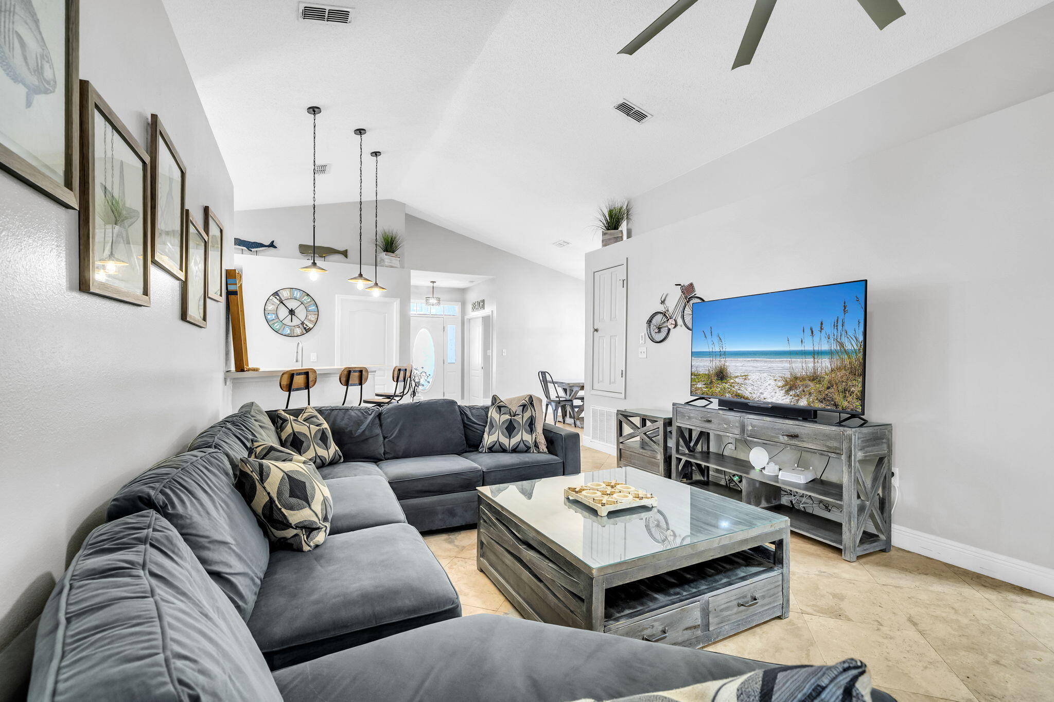 PARADISE RETREAT - Residential