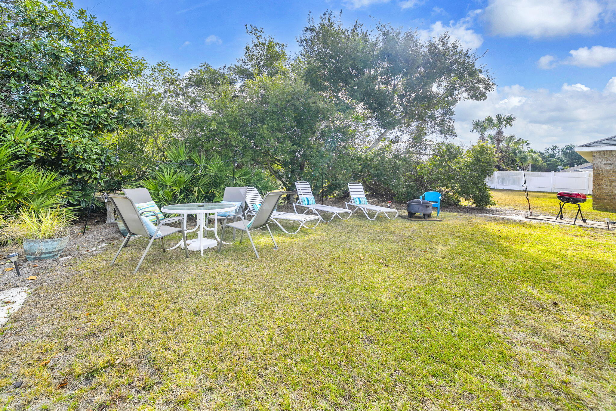 PARADISE RETREAT - Residential