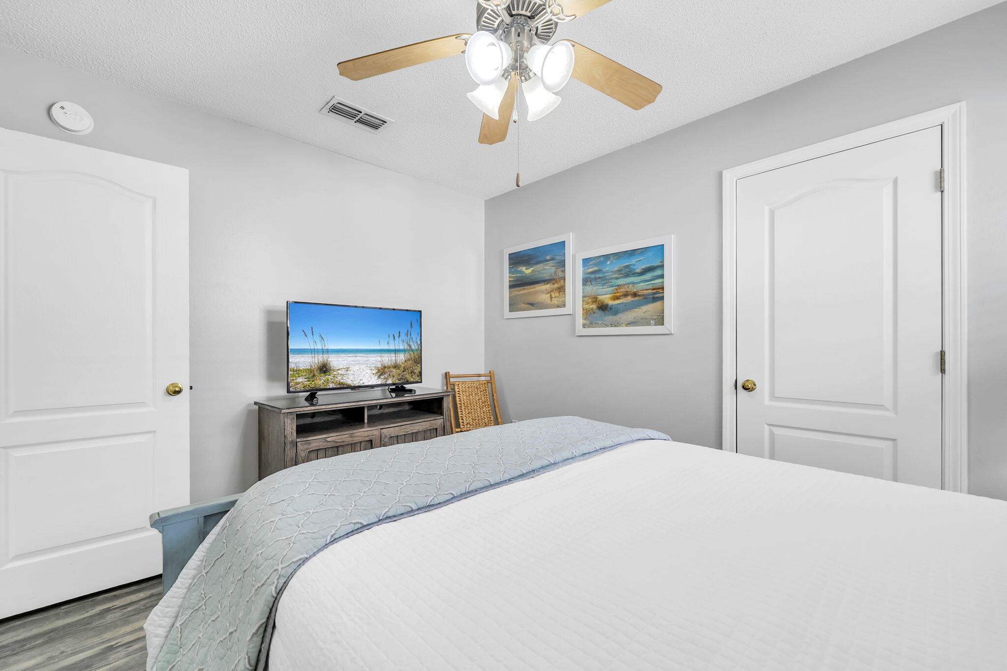 PARADISE RETREAT - Residential