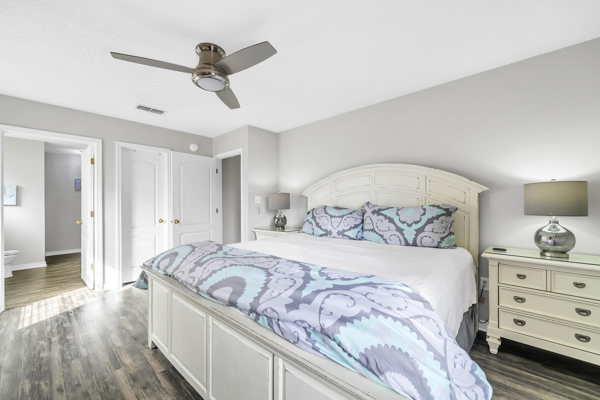 PARADISE RETREAT - Residential