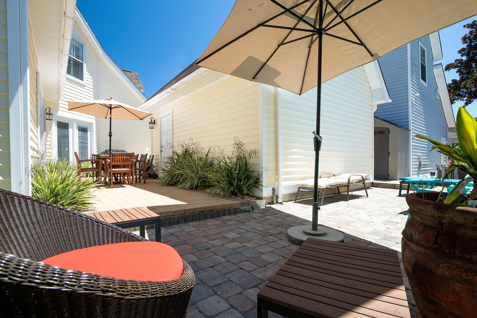 SOVEREIGN ISLE S/D - Residential Lease