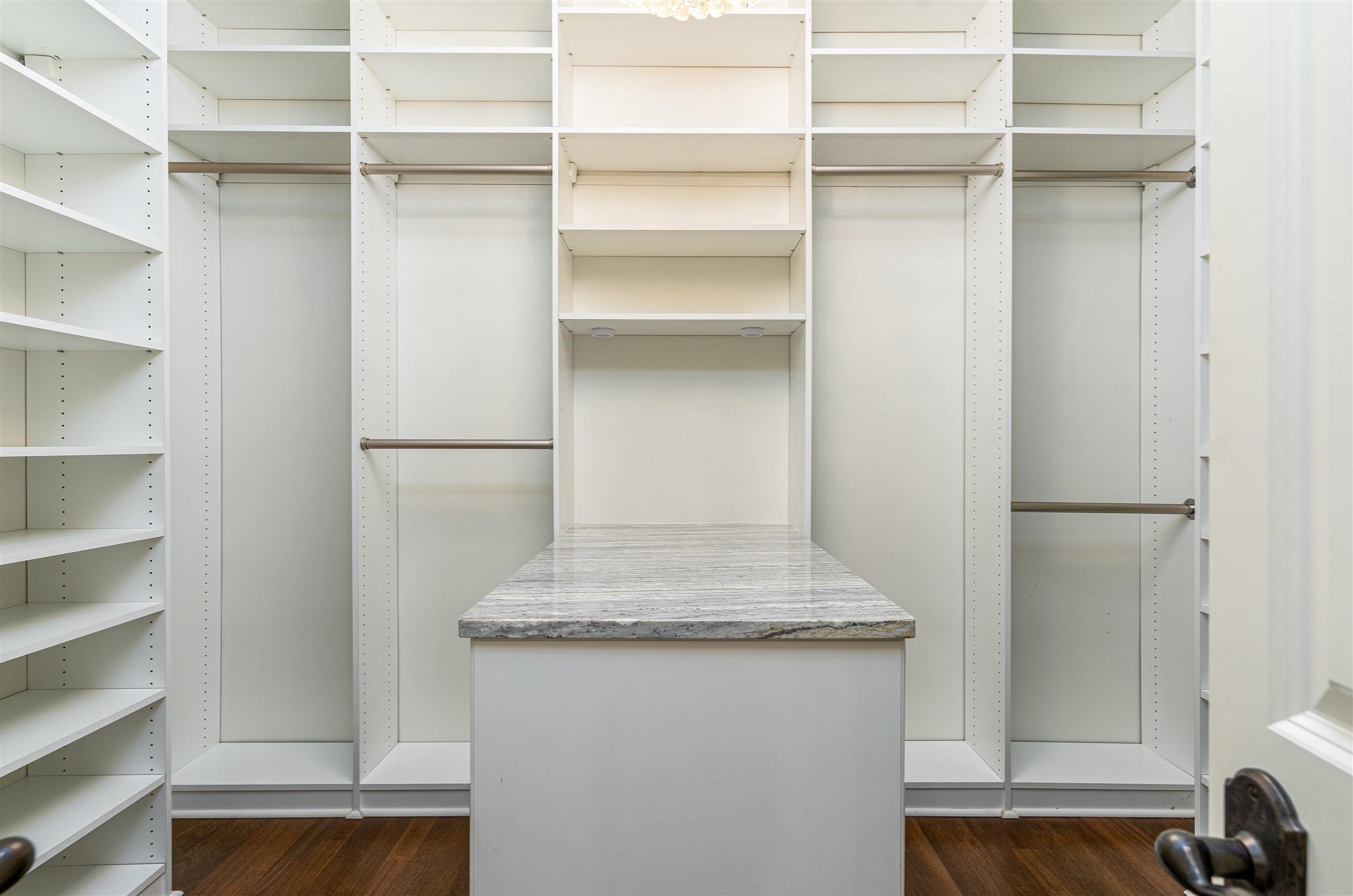 BURNT PINE - Residential