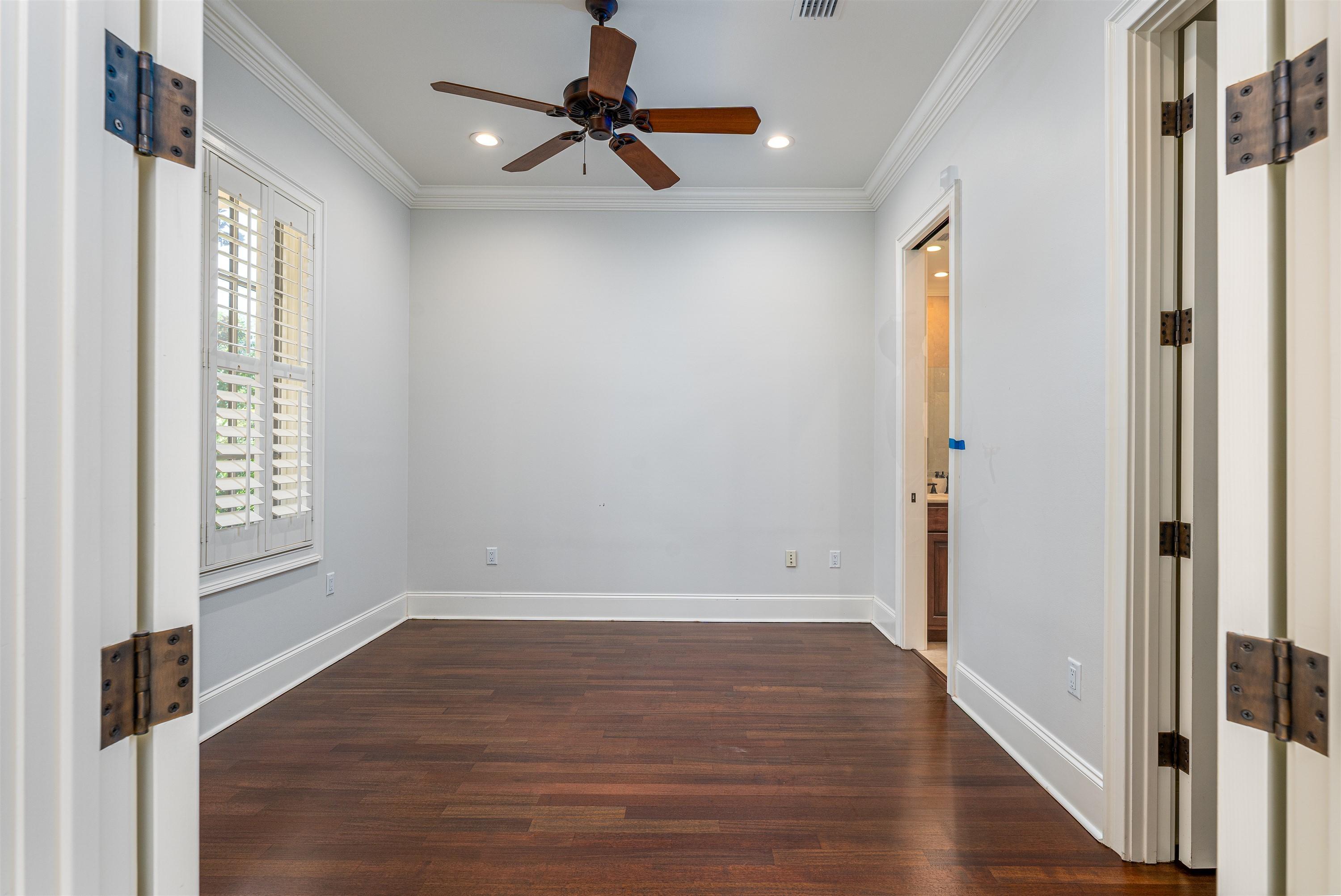 BURNT PINE - Residential