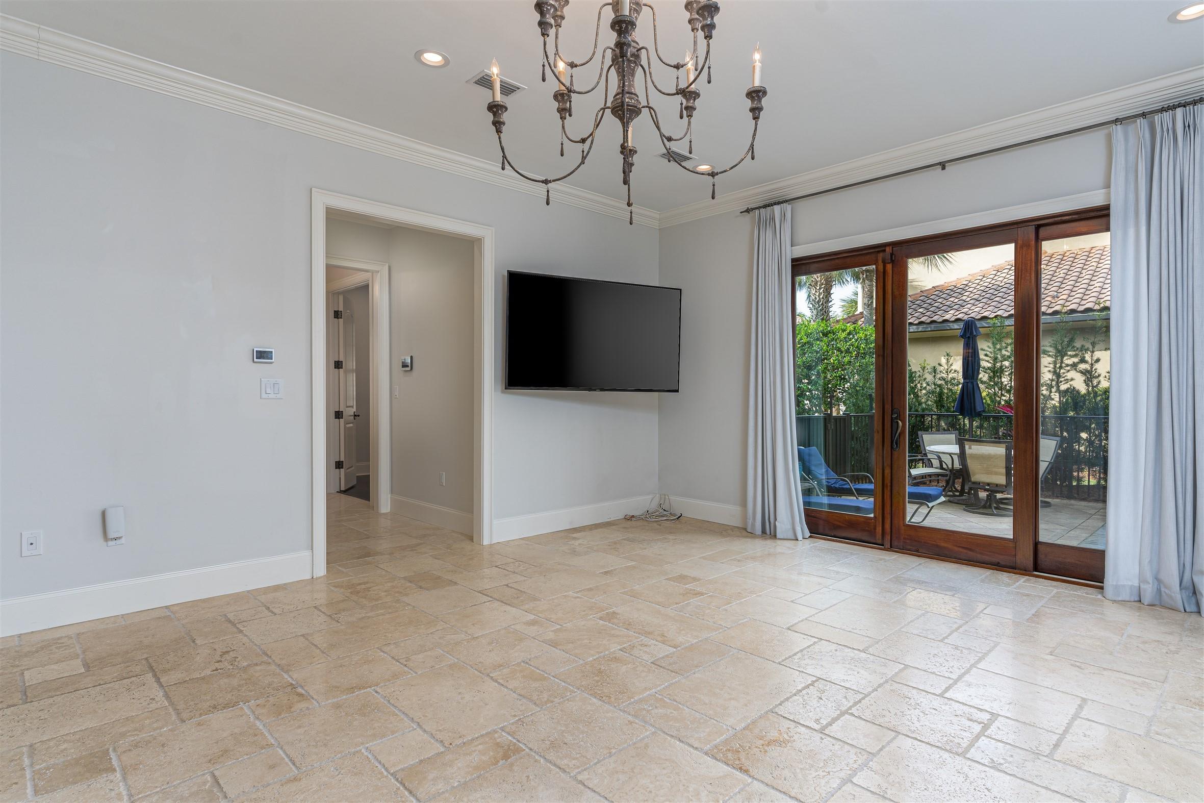 BURNT PINE - Residential