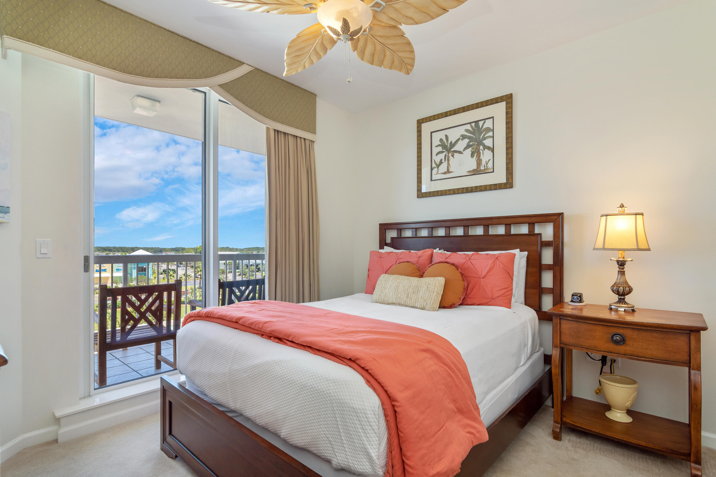SILVER BEACH TOWERS - Residential