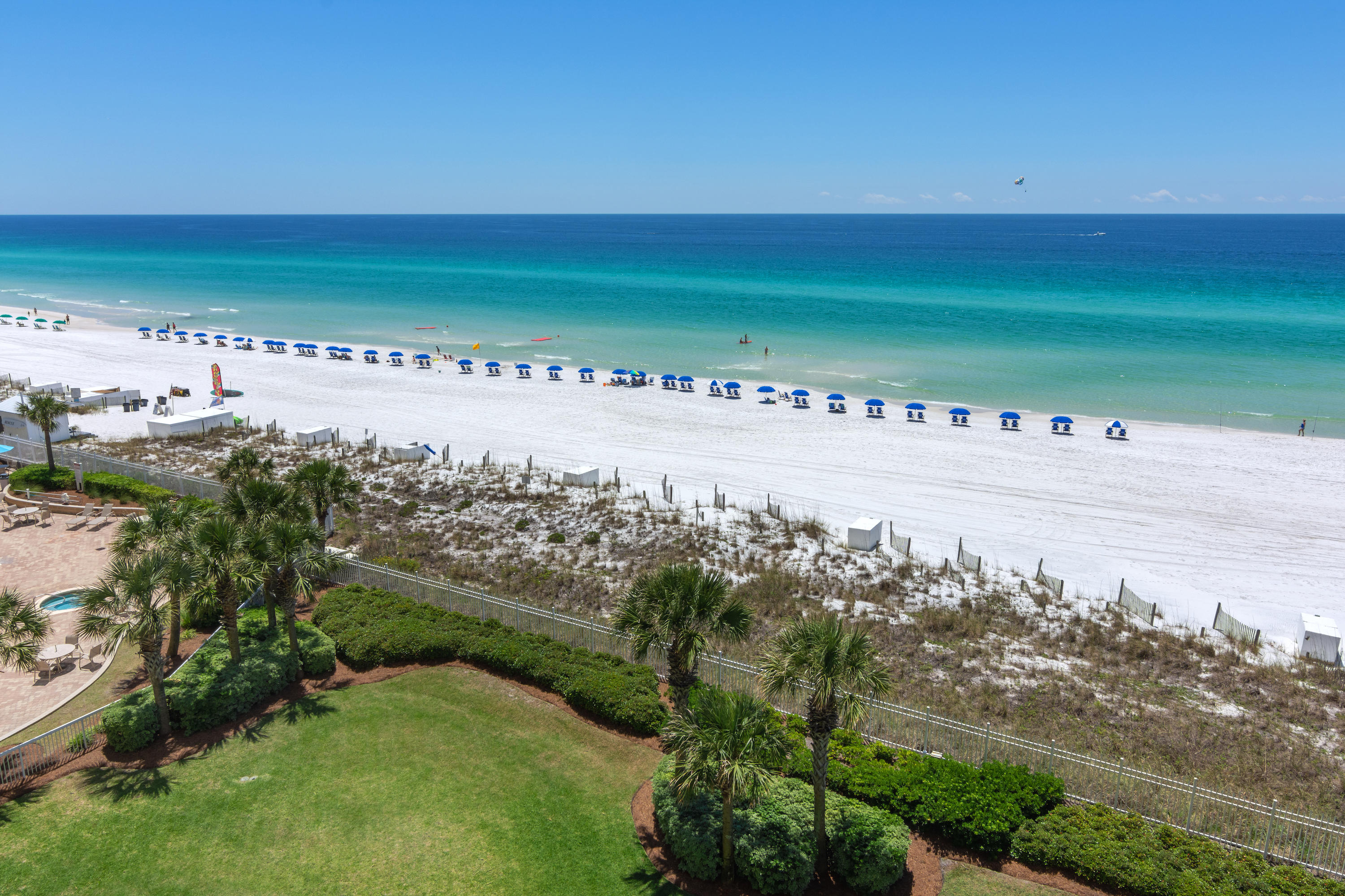 SILVER BEACH TOWERS - Residential