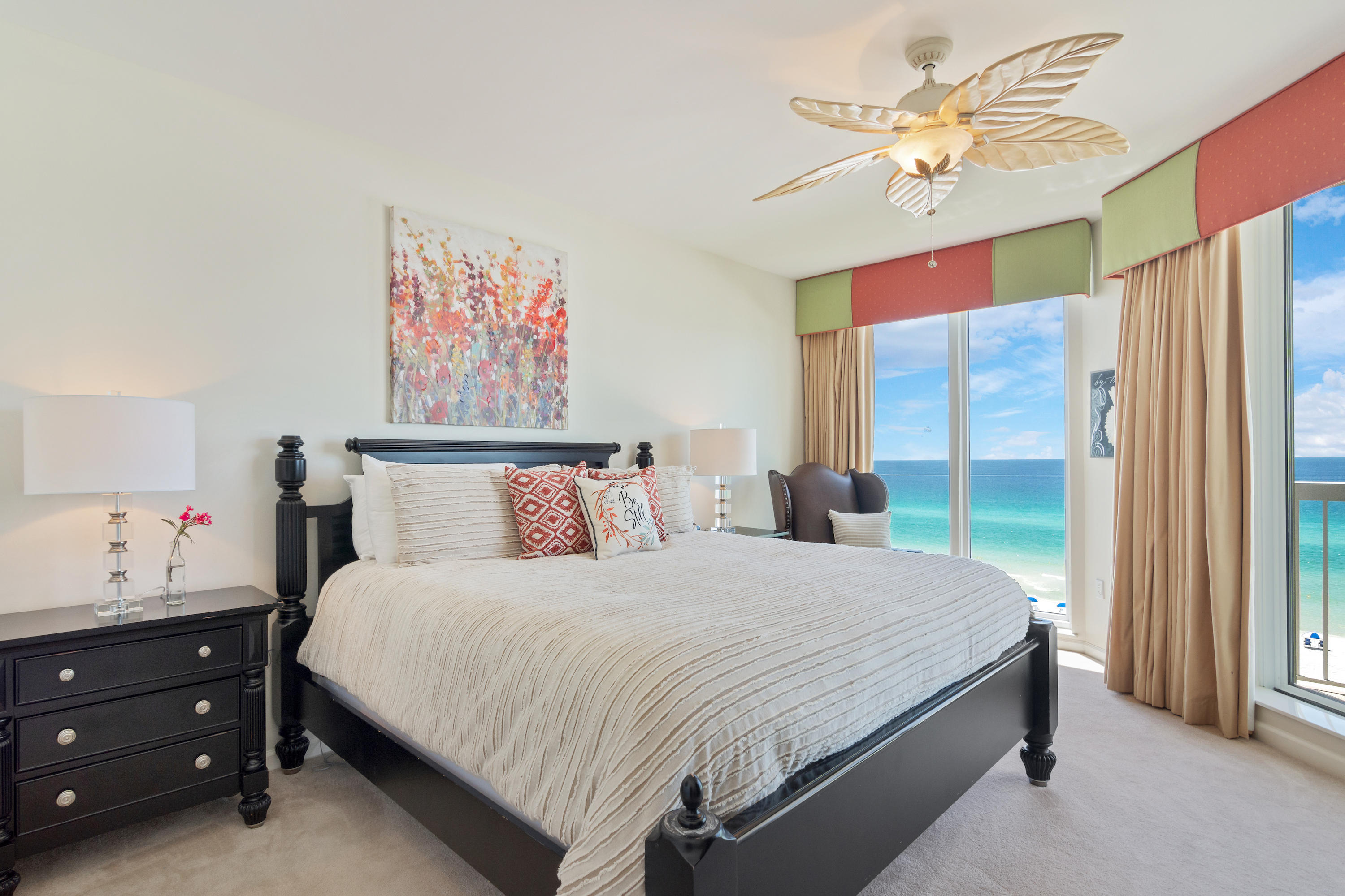 SILVER BEACH TOWERS - Residential