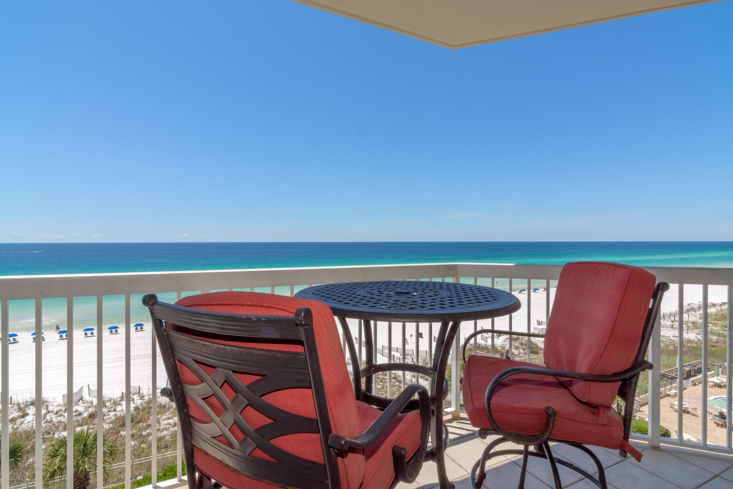 SILVER BEACH TOWERS - Residential