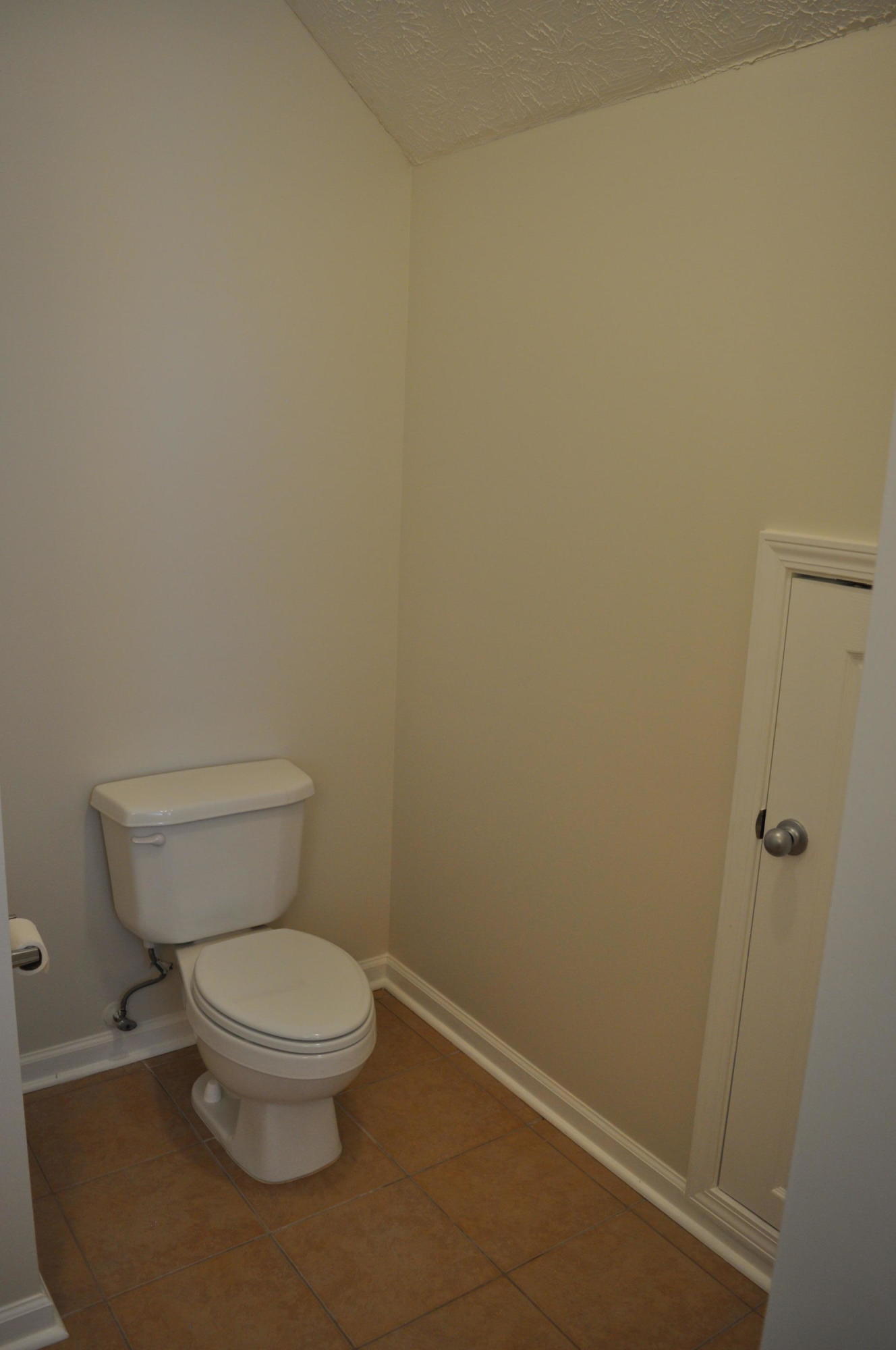 BRANDON OAKS - Residential Lease