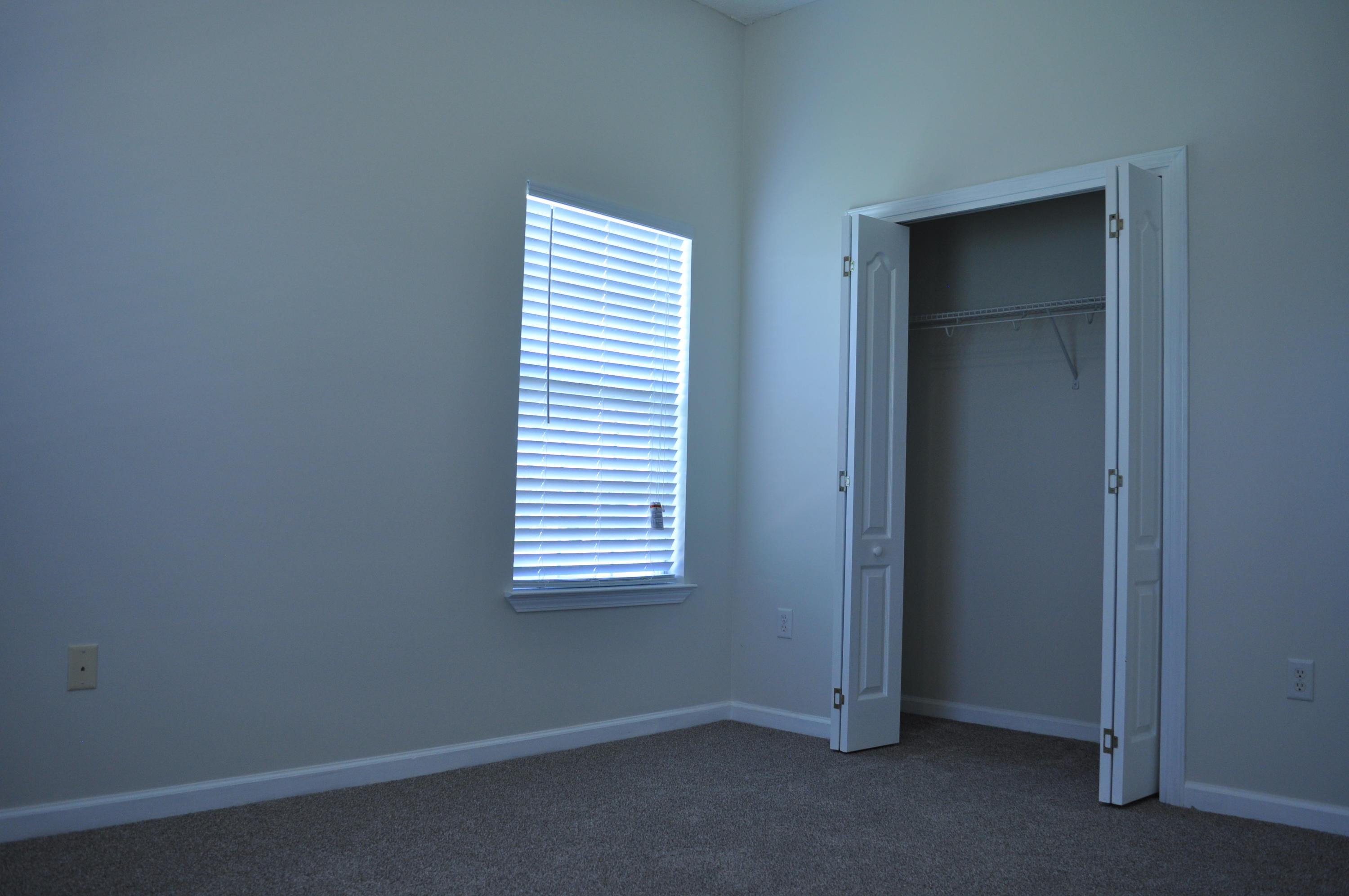 BRANDON OAKS - Residential Lease