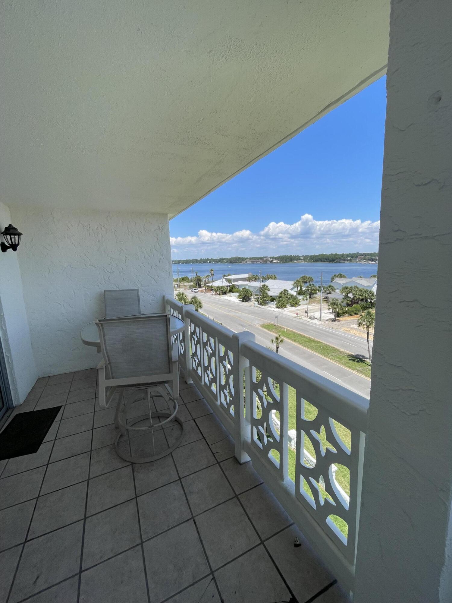 EL MATADOR CONDO - Residential