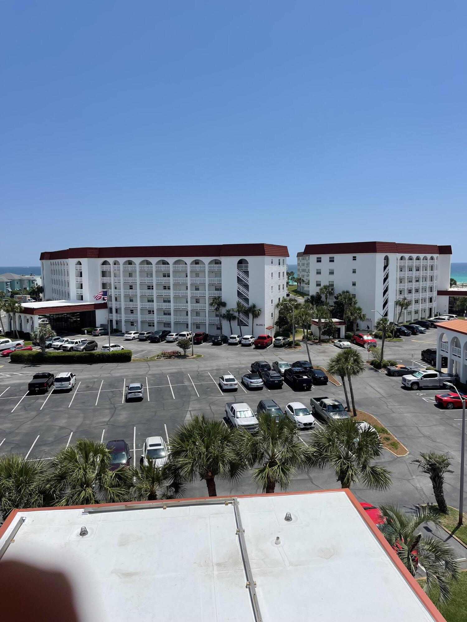 EL MATADOR CONDO - Residential