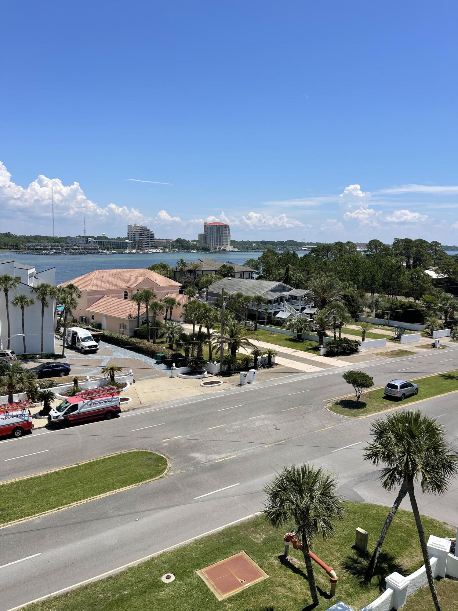 EL MATADOR CONDO - Residential