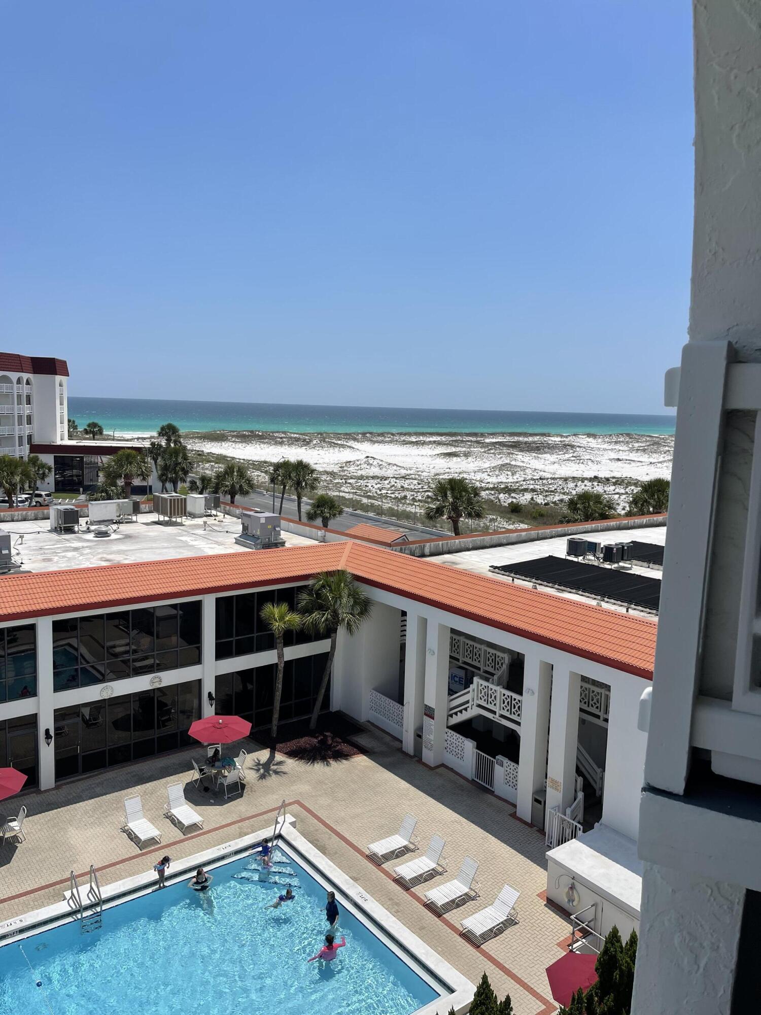 EL MATADOR CONDO - Residential